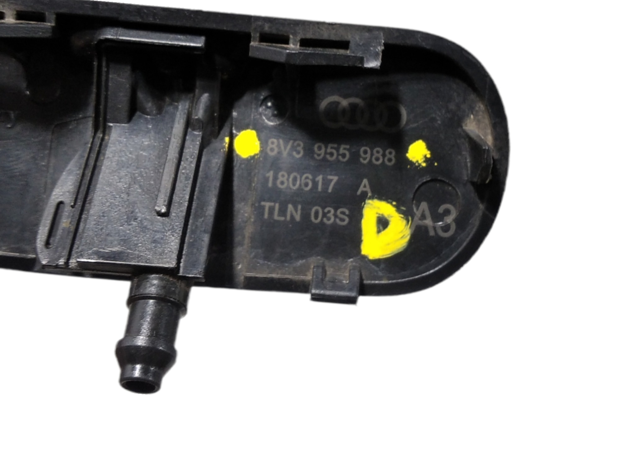 Tampa Direita Esguicho Audi A3 Sportback V343 5