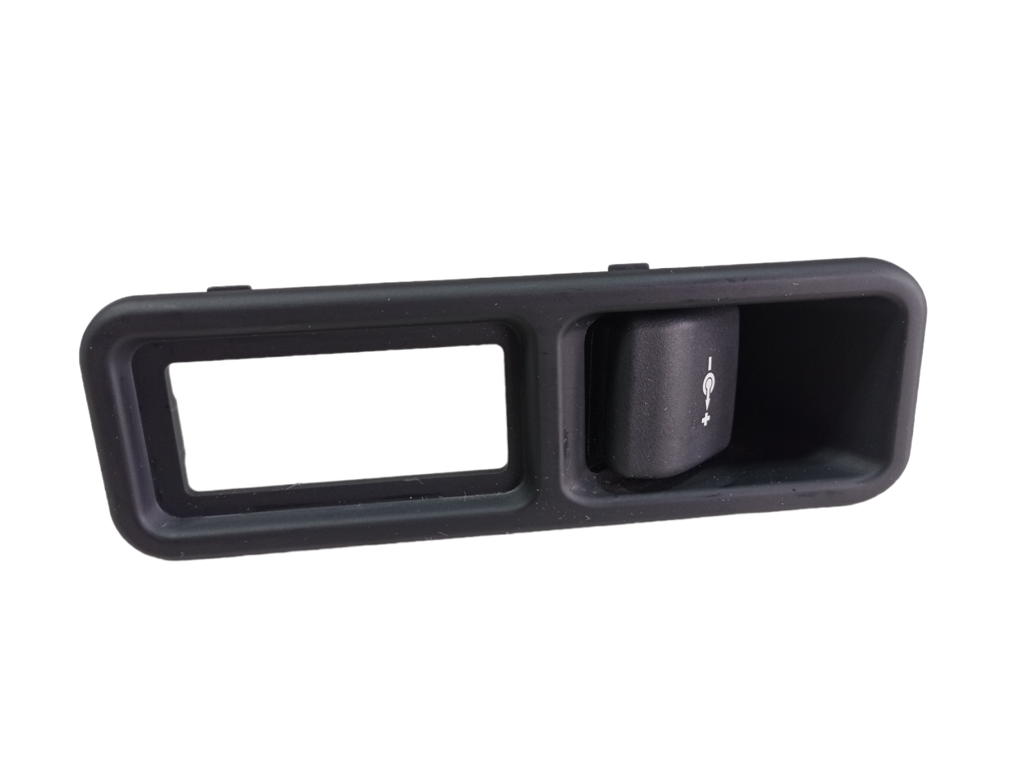 Moldura Tomada Porta Malas Range Rover Vogue 2003 A 12 V546 5