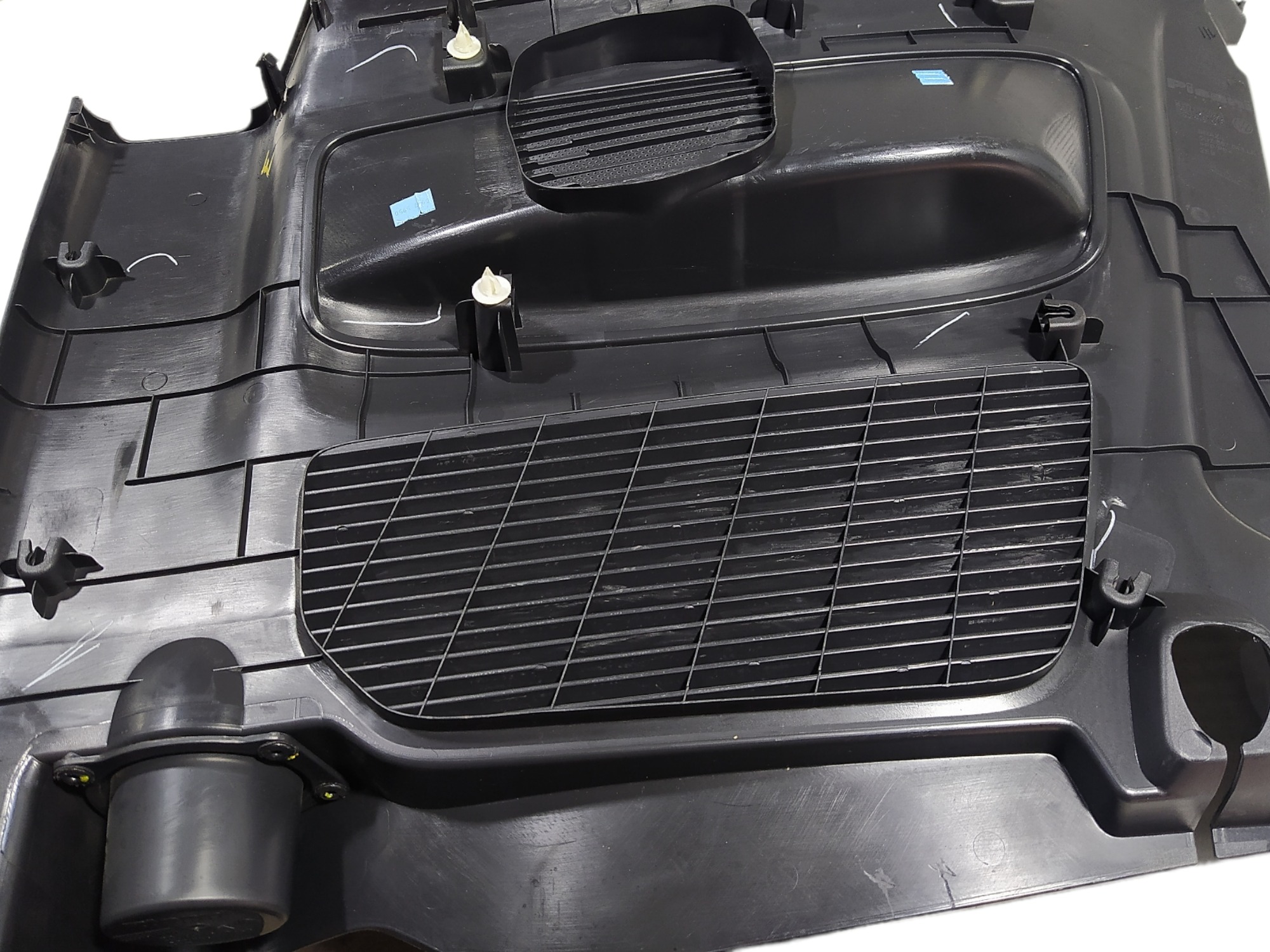 Acabamento Traseiro Esquerdo Vw Saveiro Cross 2020 V467 8