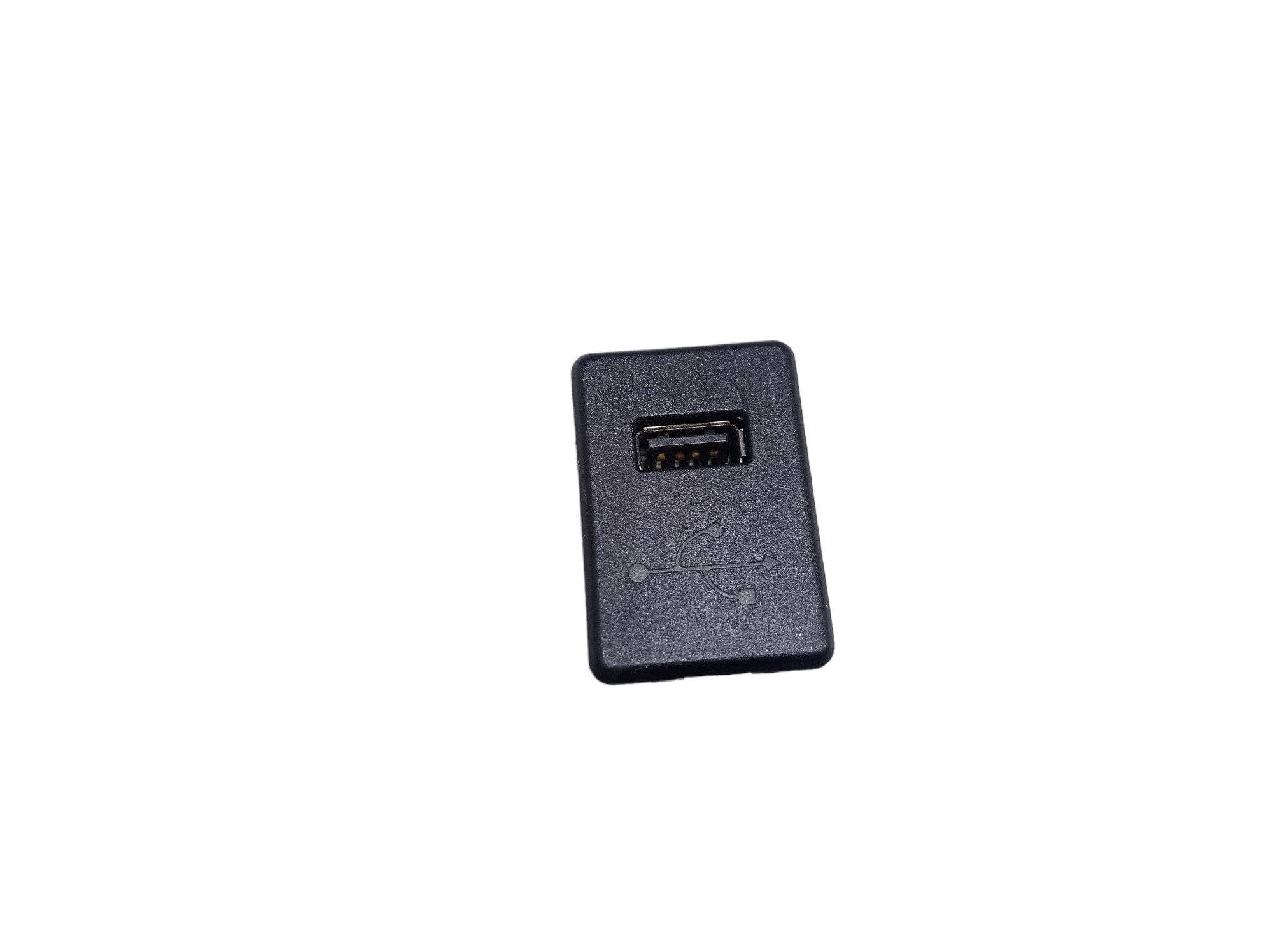 Entrada Usb Console Nissan Altima 2014 V564 2