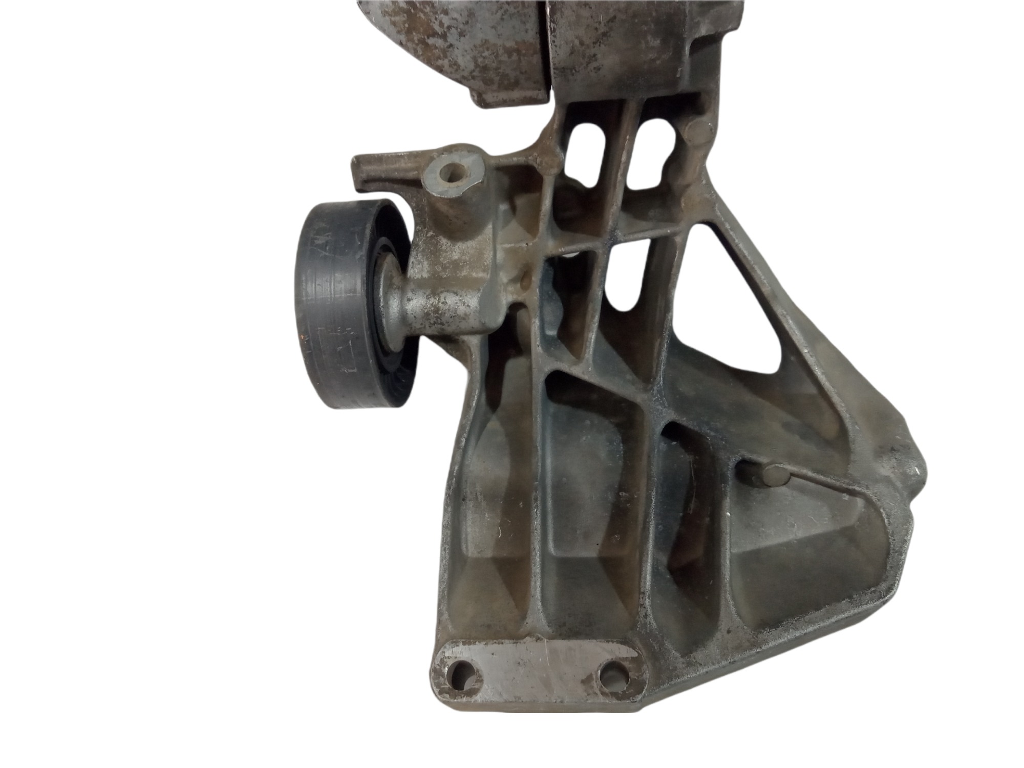 Suporte Do Alternador Mercedes A190 1999 A 2005 9