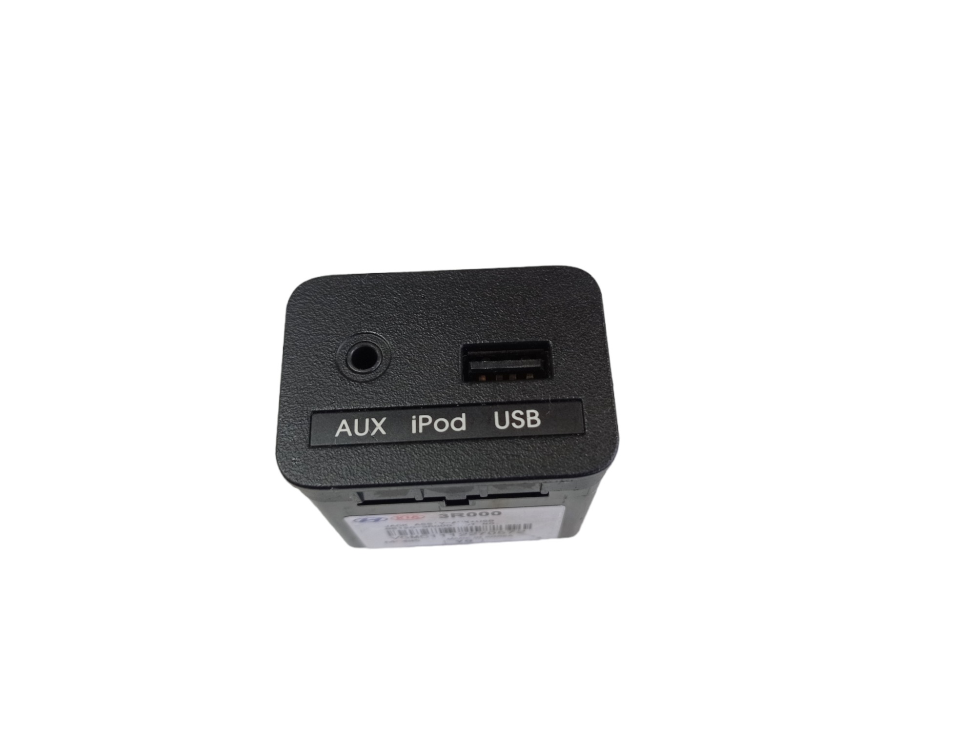 Botão Entrada Usb Auxiliar Kia Cadenza 2013 V547 7