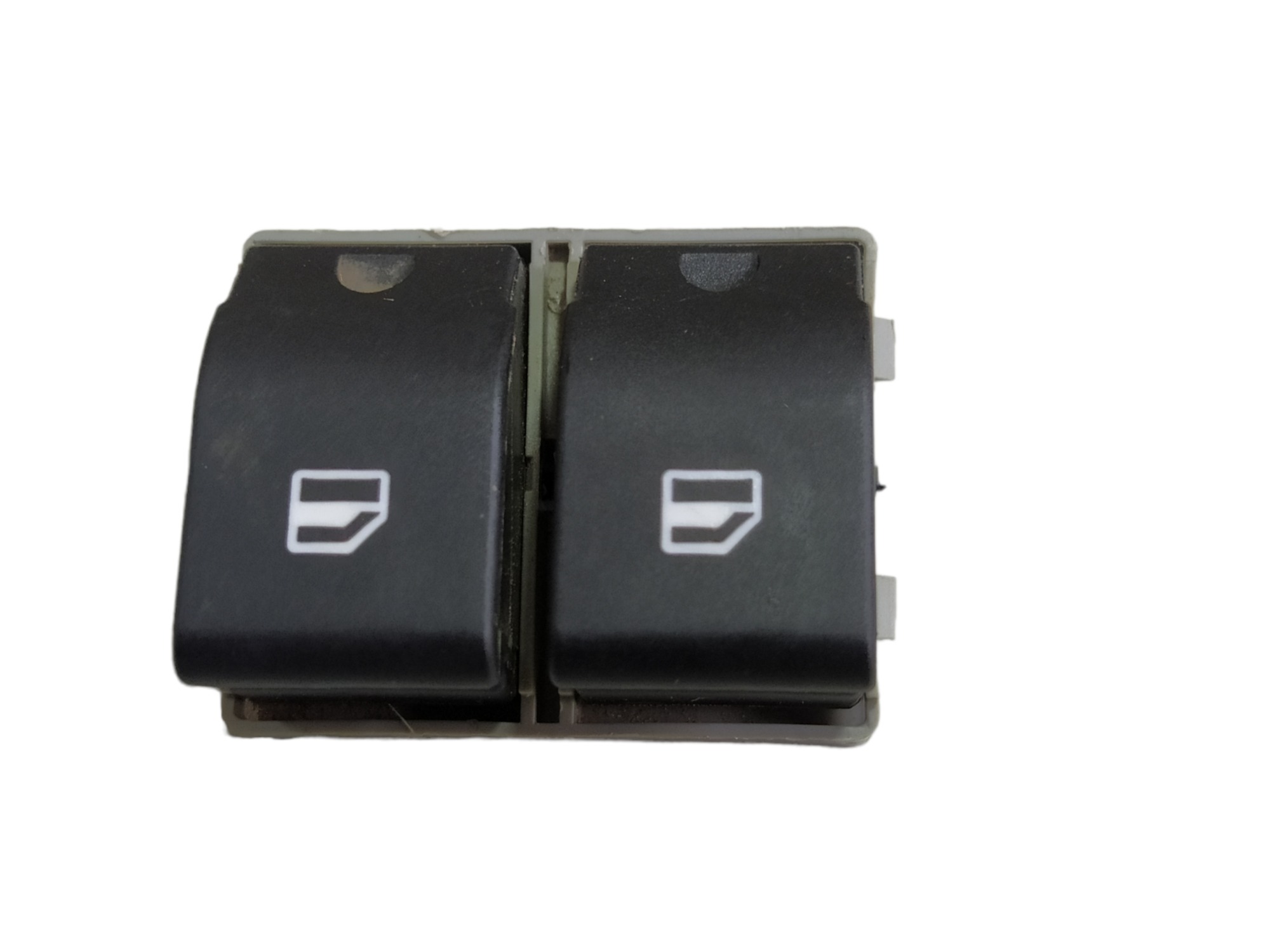 Comando Botao Vidro Esquerdo Vw Saveiro Cross 2020 V467 8