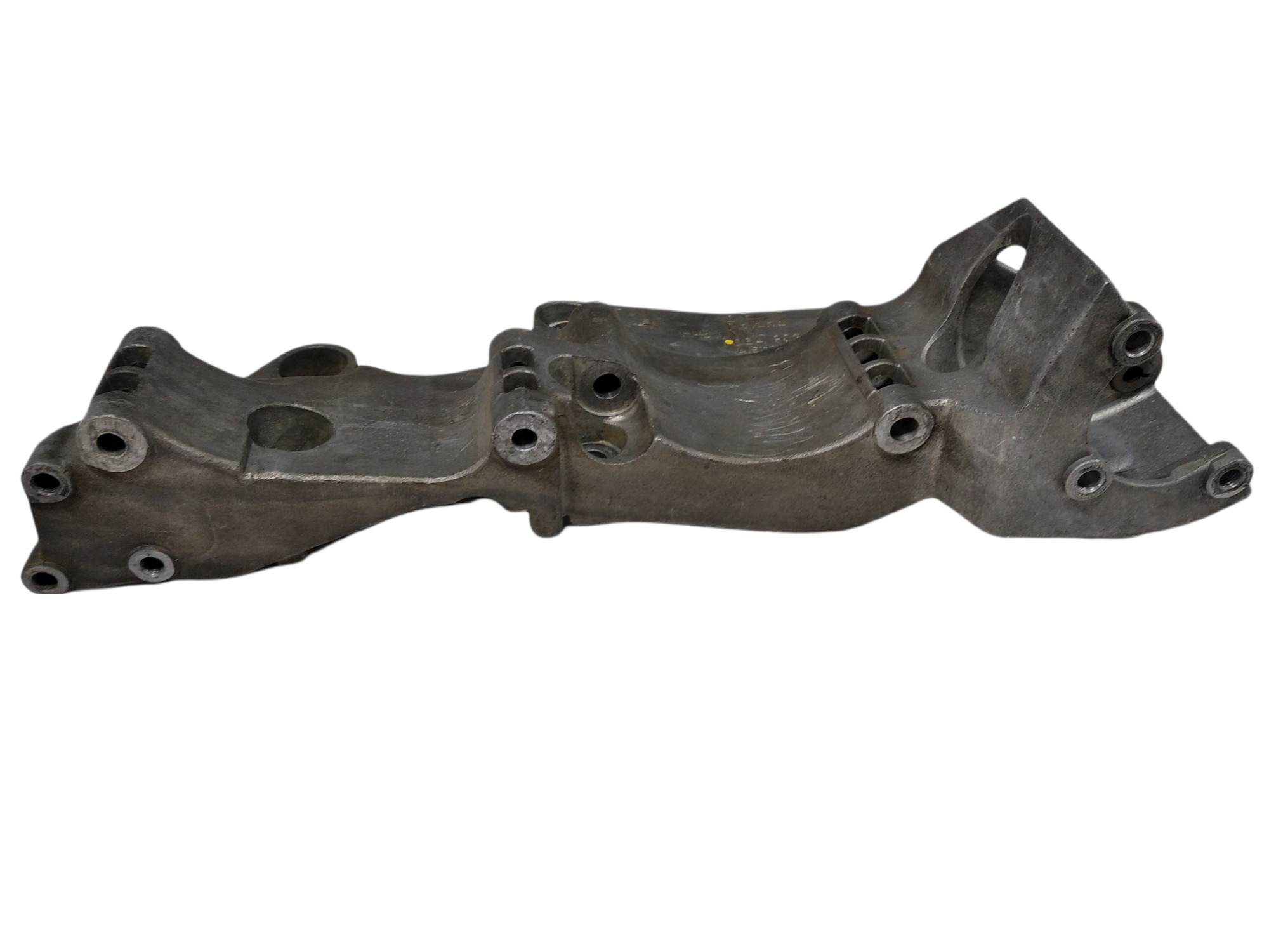 Suporte Compressor Alternador Vw Golf A3 1.6 2.0 V307 8