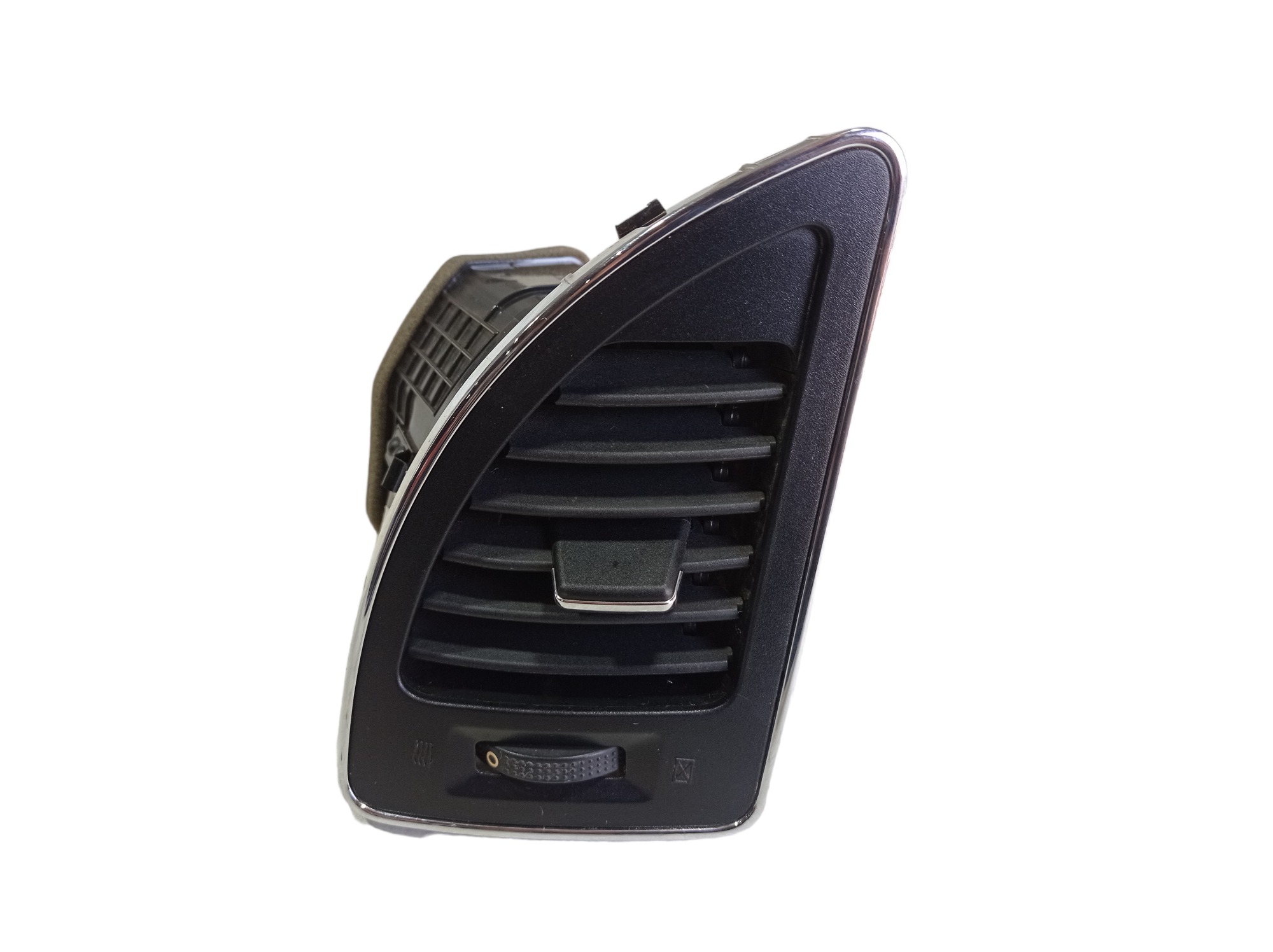 Difusor Ar Esquerdo Jac T6 2016 V554 2