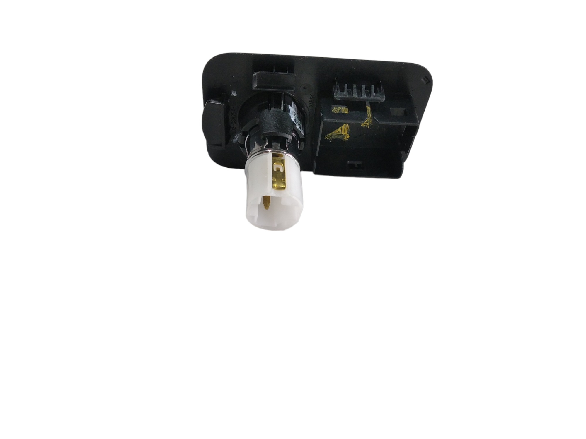 Tomada 12v Porta Mala Range Rover Evoque 2.0 2022 V572 2