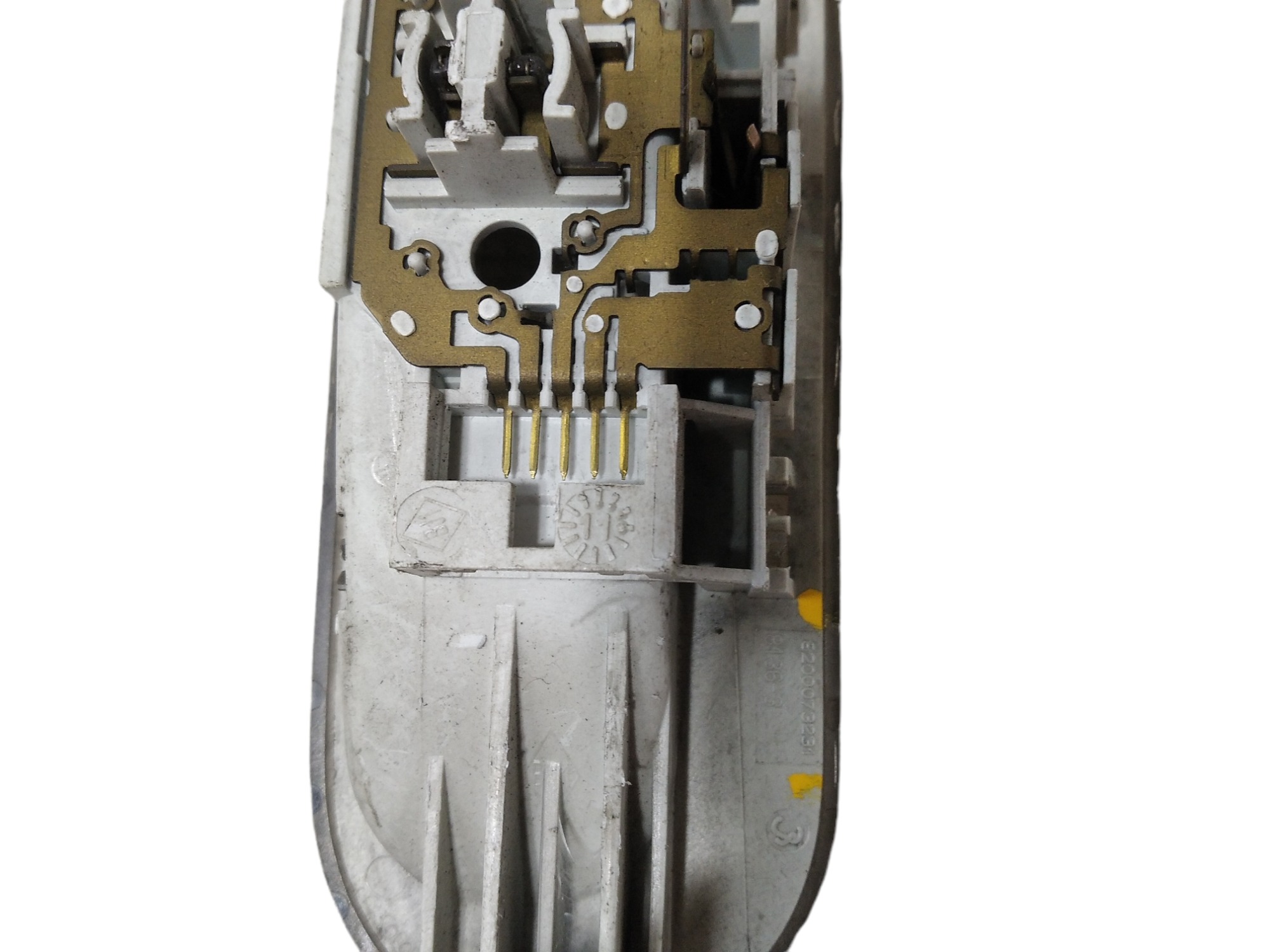 Luz Cortesia Renault Logan 2012 V208 8200073231 9