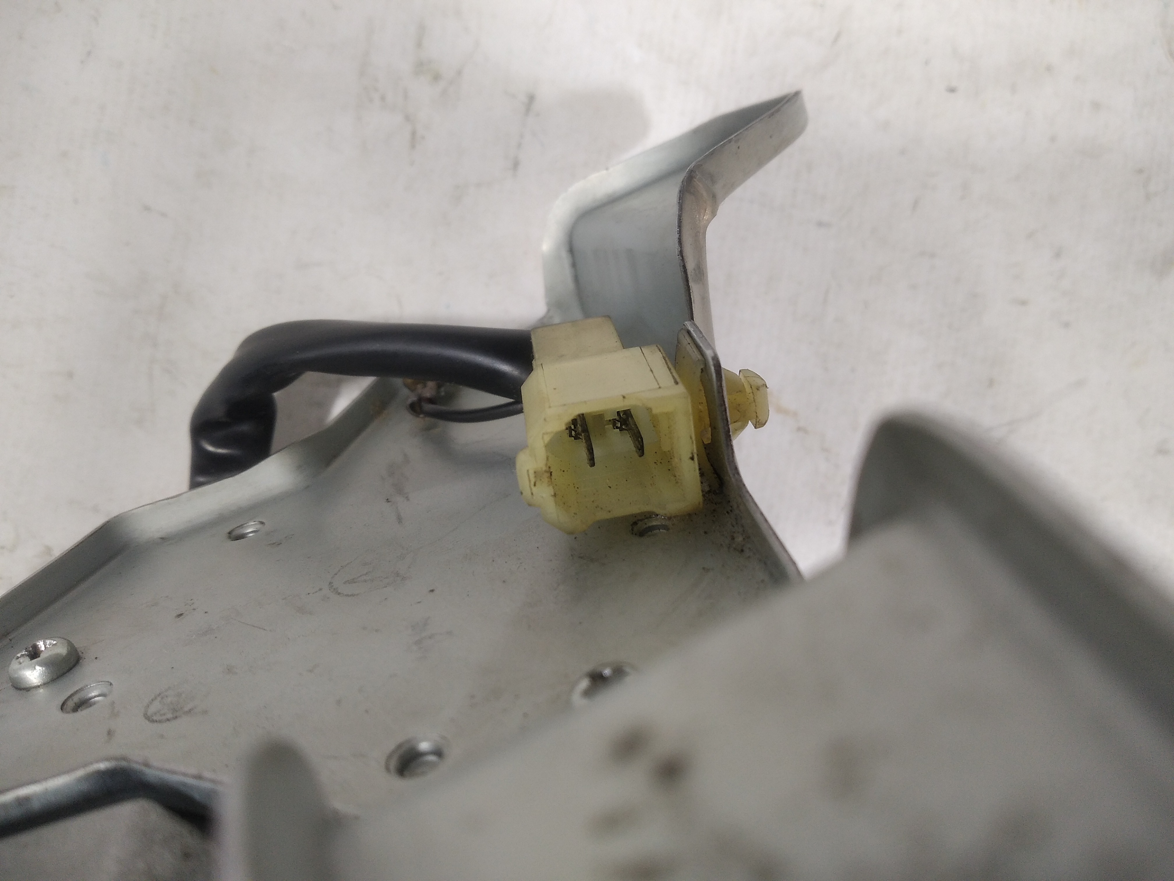 Maquina Limpador Traseira Honda Fit 2004 A 2007 6