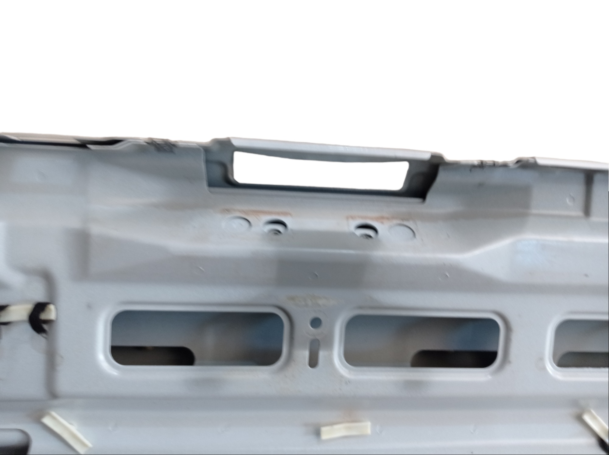 Tampa Traseira Inferior Range Rover Vogue 2011 V546 Branco 8