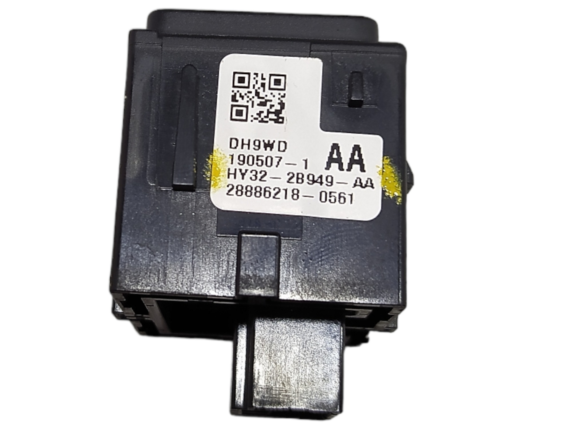 Interruptor Tampa Porta Malas Discovery 5 2019 V562 8