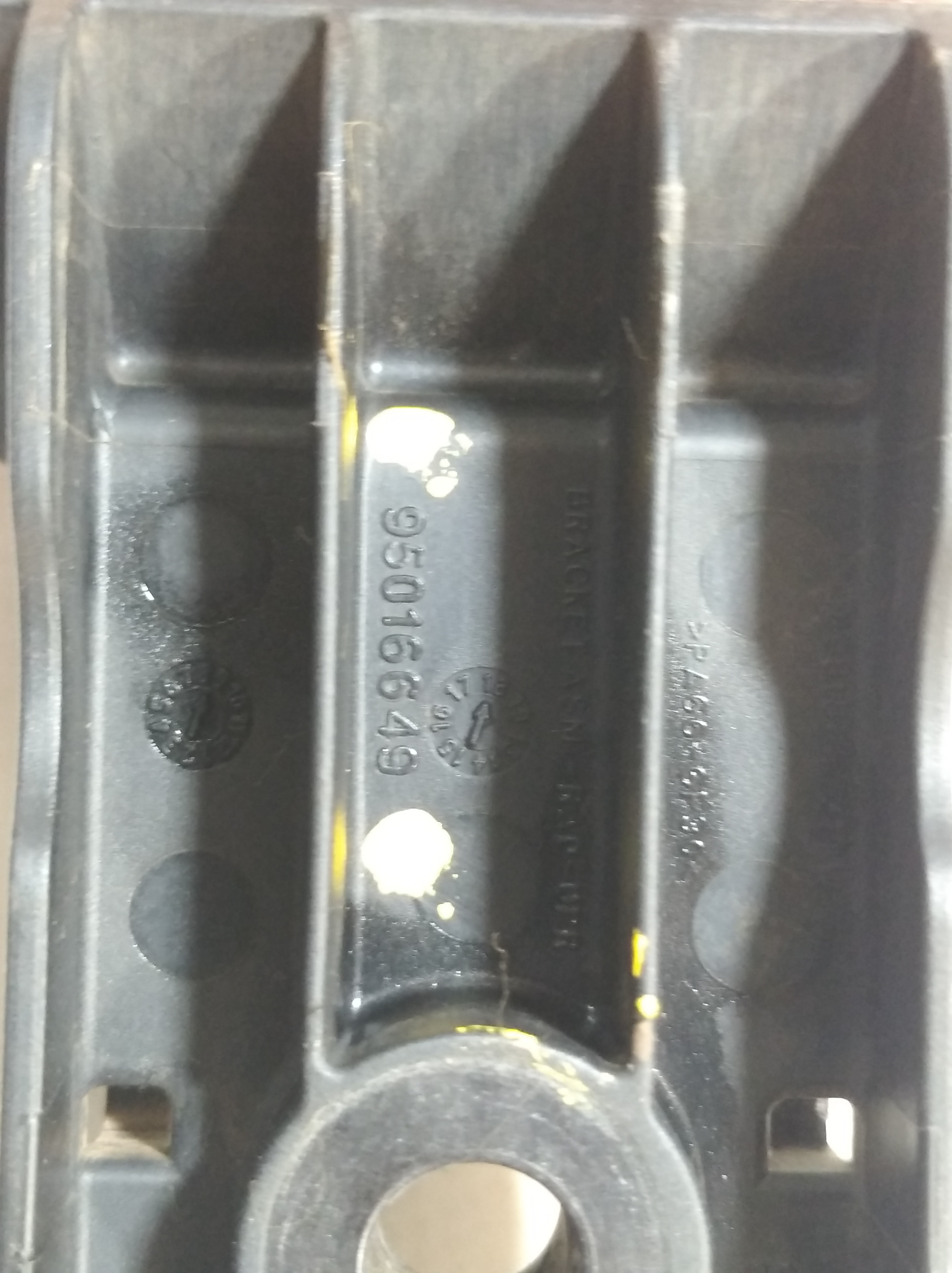 Suporte Radiador Gm Onix 1.4 2016 2018 V324 95016649 5