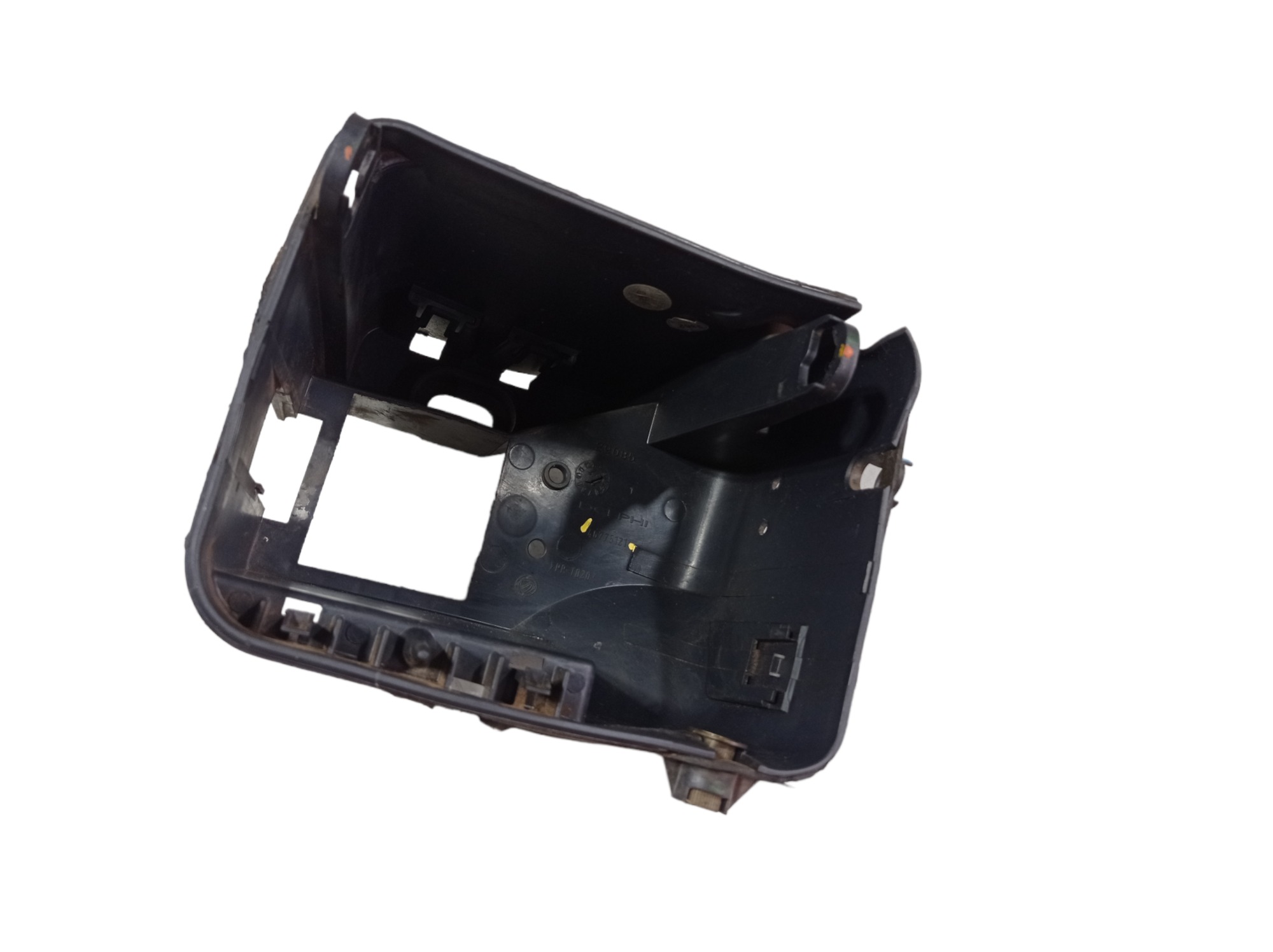 Suporte Caixa Fusível Fiat Linea 2012 46775121 V468 5