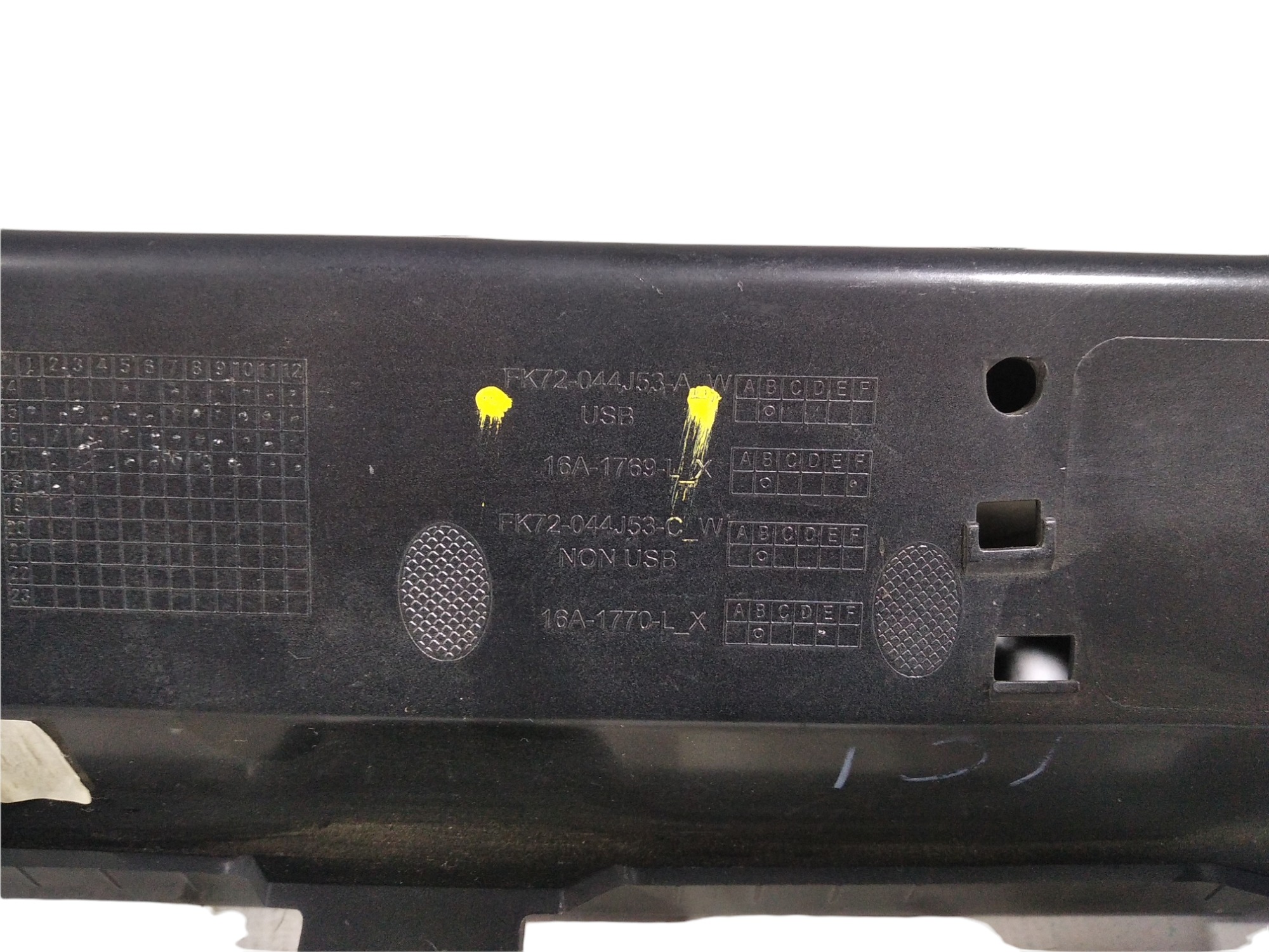 Porta Objeto Painel Land Rover Discovery 2018 Fk72044j53a Preto 1