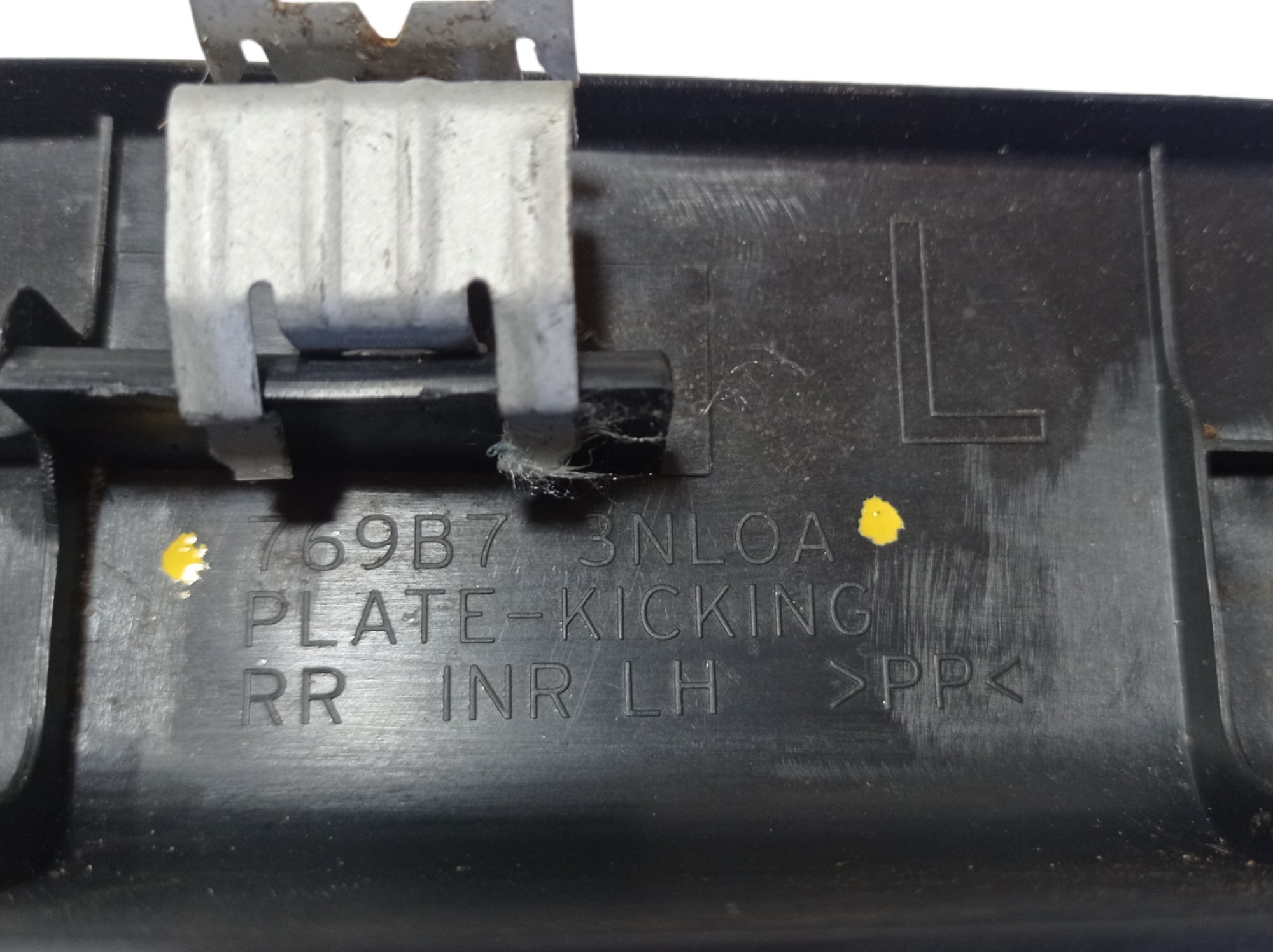 Soleira Traseira Esquerda Nissan Leaf 2019 769b73nl0a V488 Preto 8