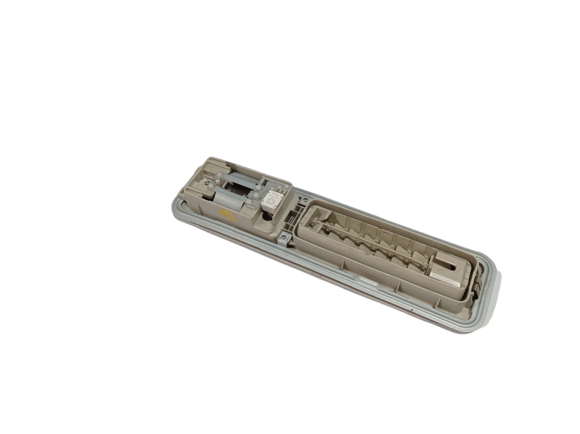 Luz Cortesia Traseira Direita Mitsubishi Pajero 2011 V455 1