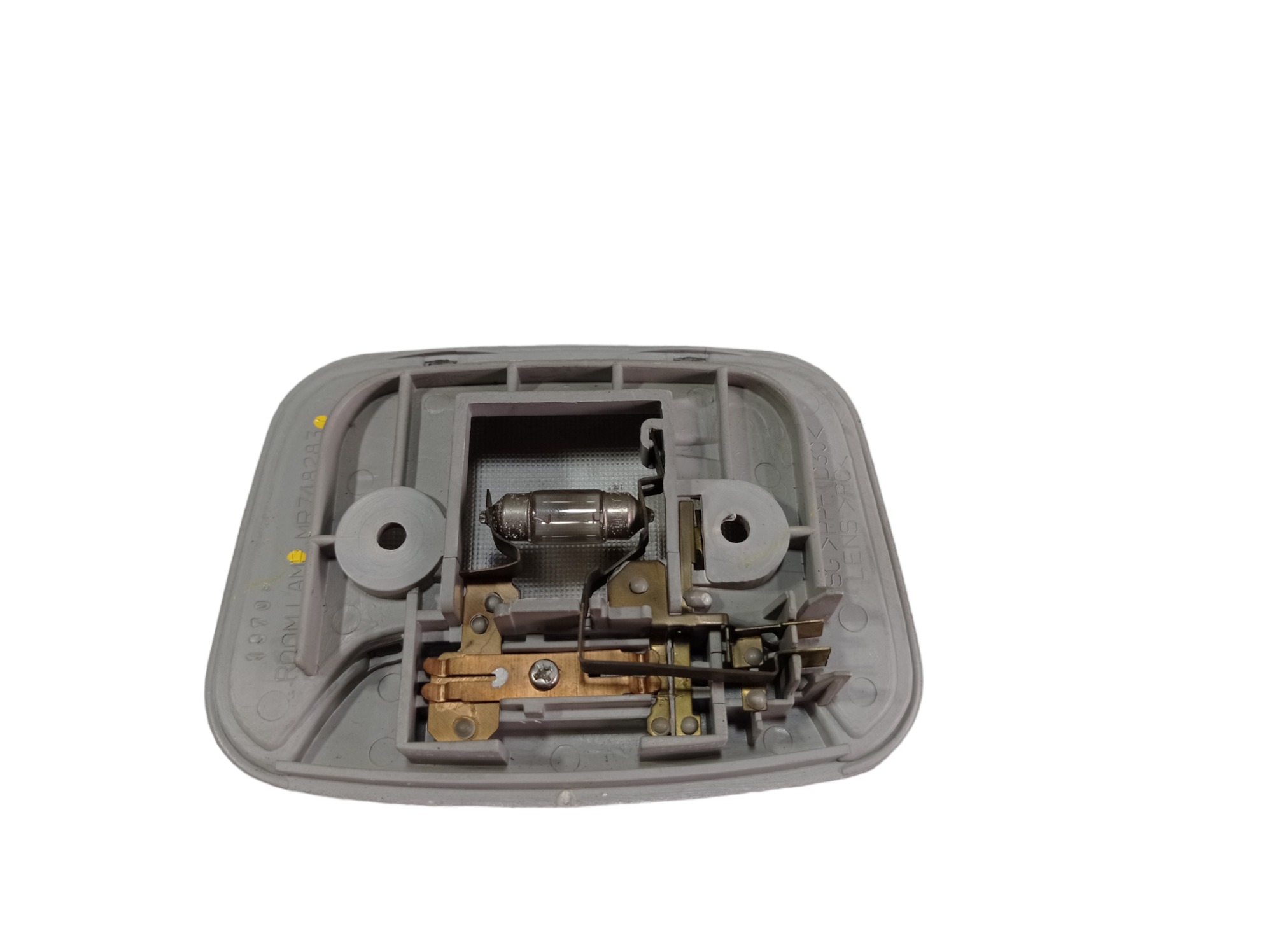 Luz Cortesia Traseira Mitsubishi Pajero Dakar V491 Mr748283 2