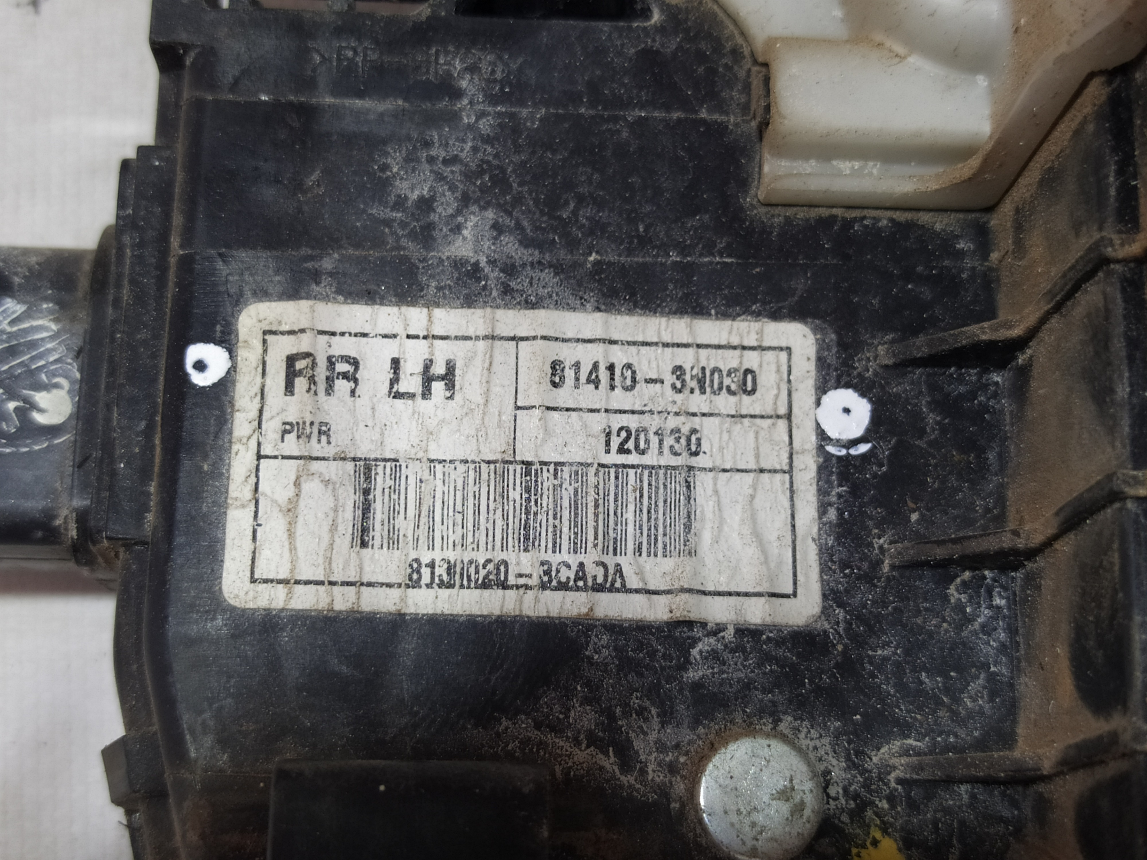 Fechadura Porta Traseira Esquerda Hyundai Equus Vs460 V577 7