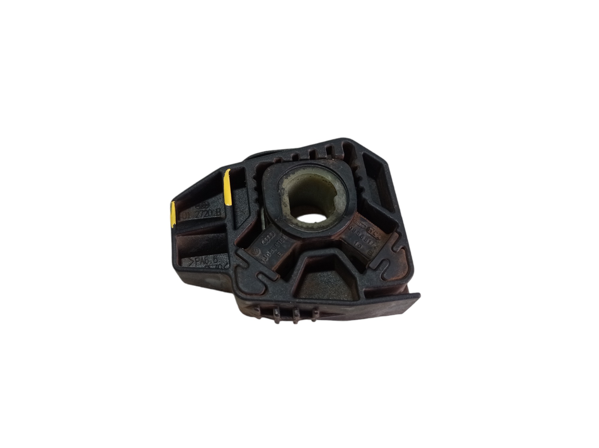 Suporte Esquerdo Radiador Vw Golf Sportline 2008 V584 2