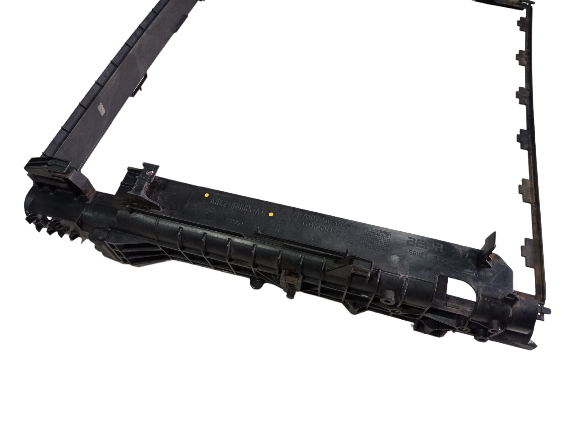 Moldura Radiador Condensador Range Rover Vogue 2011 V546 3