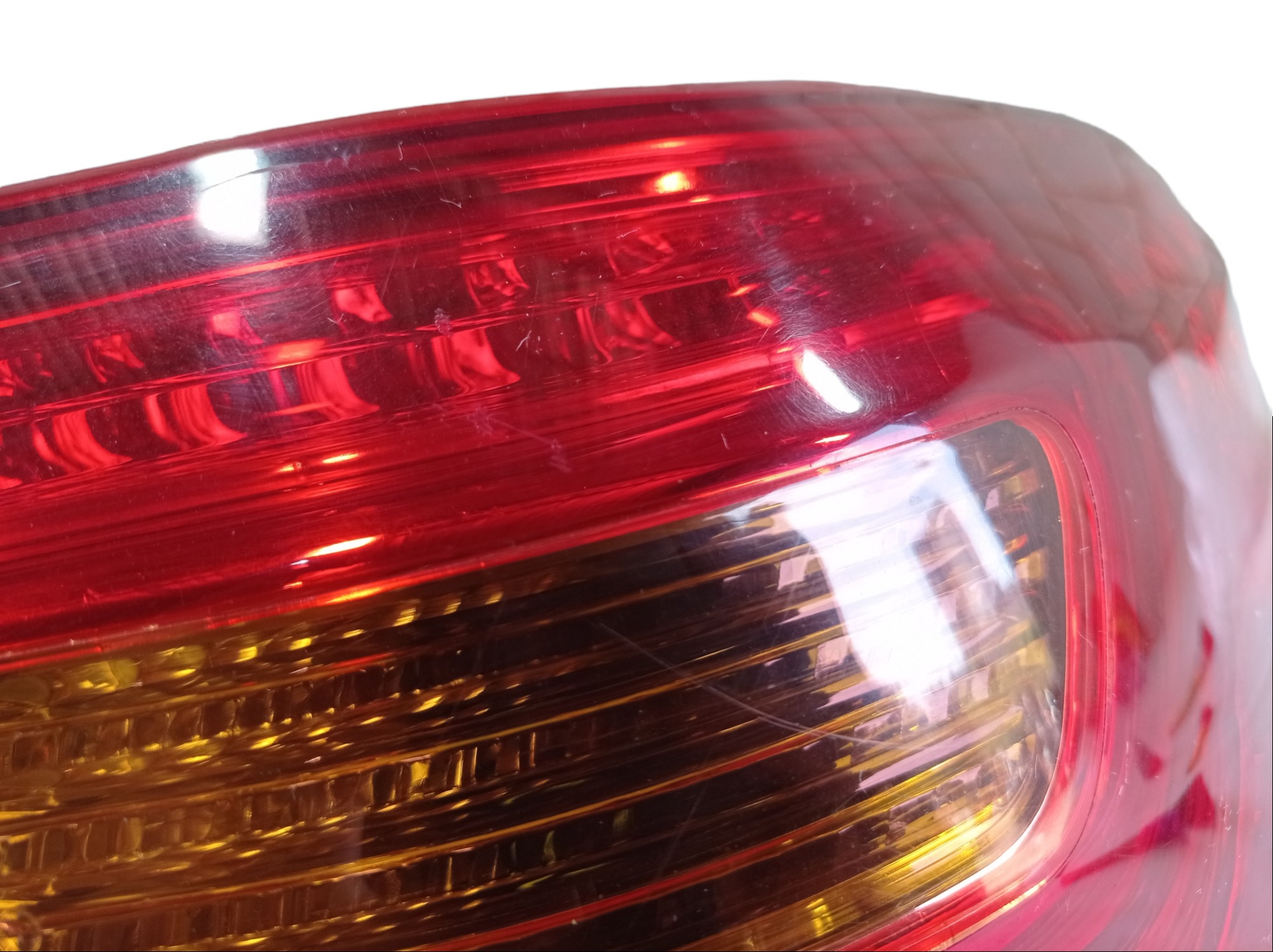 Lanterna Direita Kia Cadenza 2013 V547 8