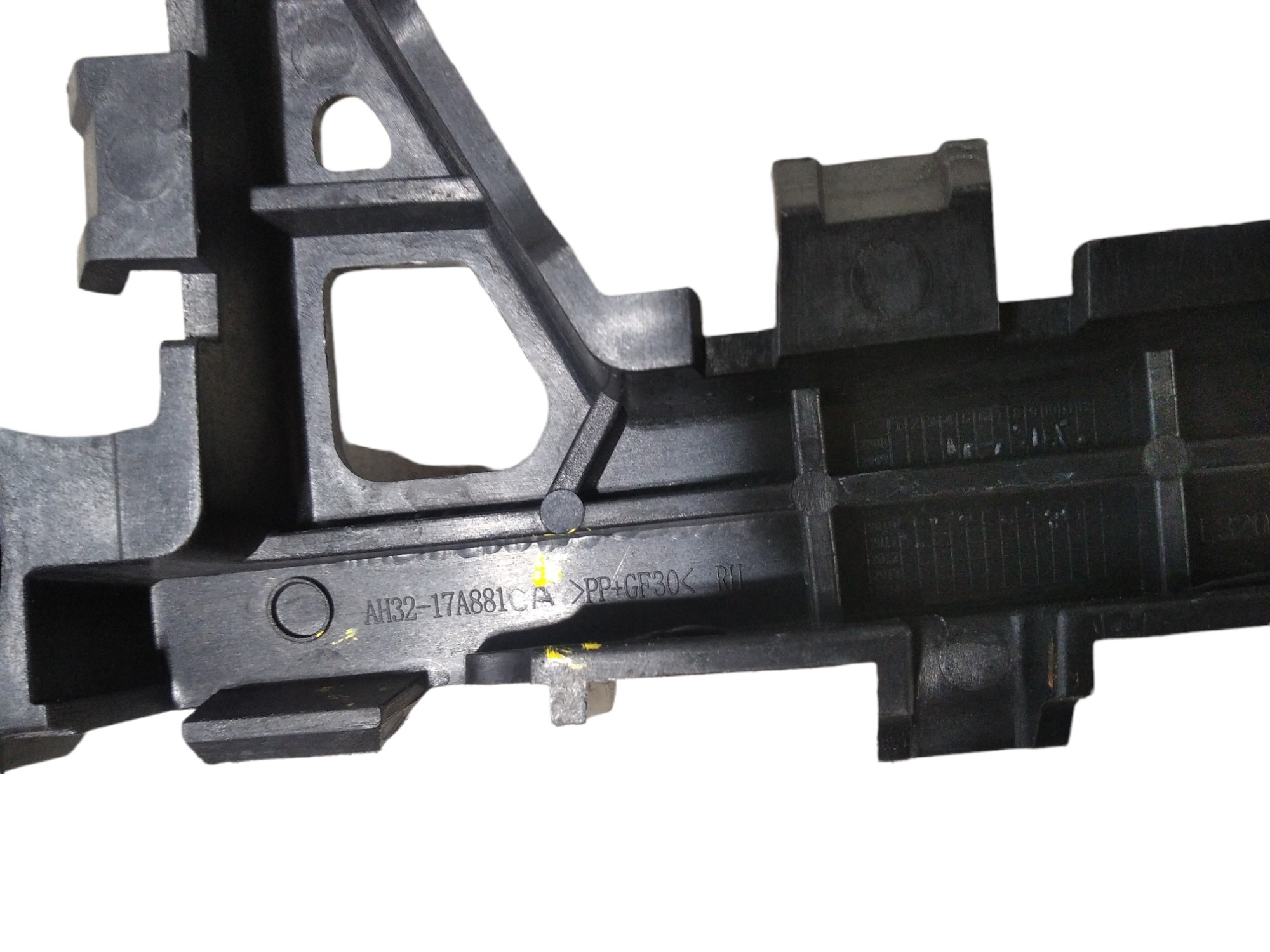 Guia Direito Parachoque Traseiro Range Rover Sport 2011 V289 3