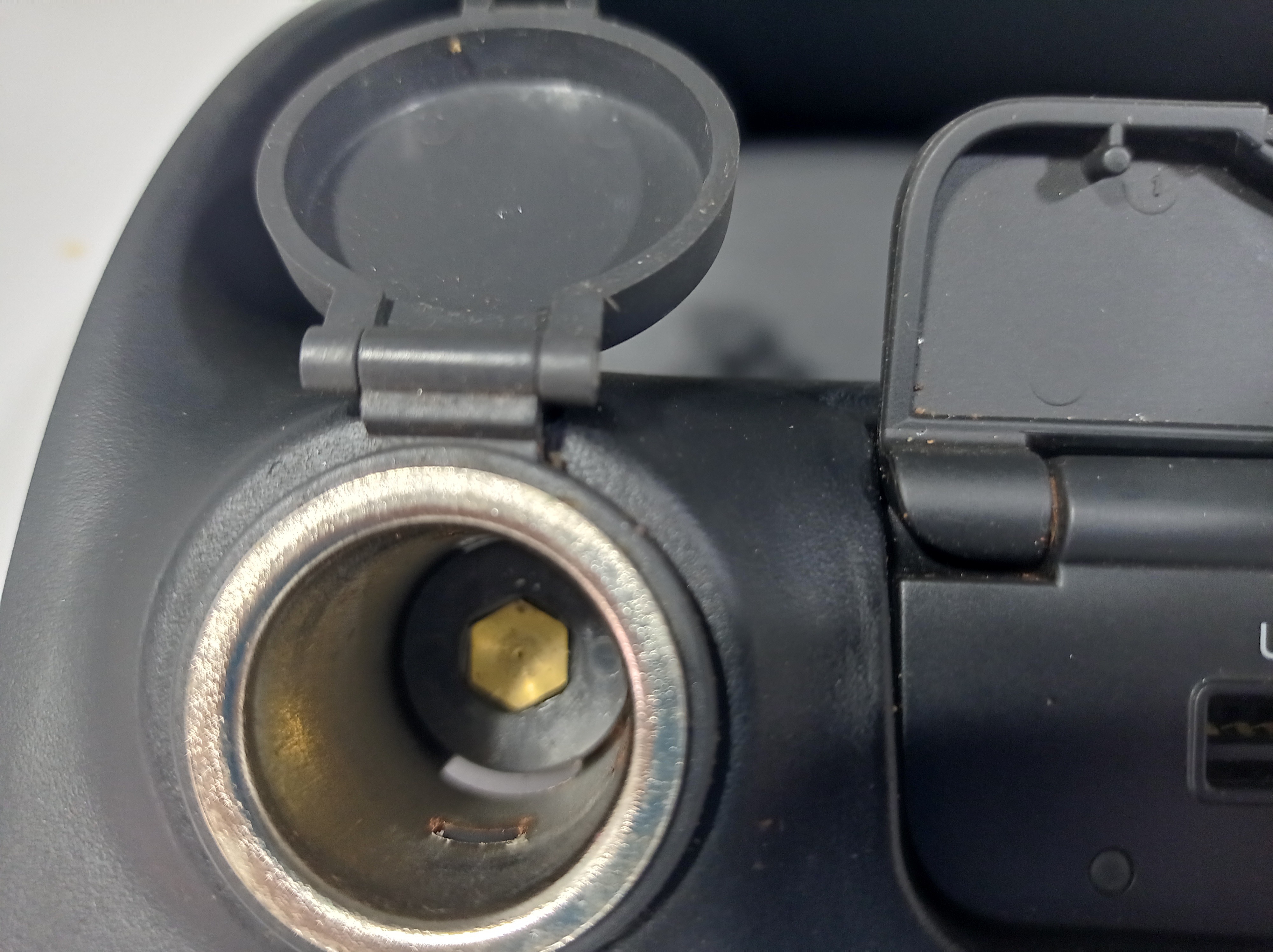 Cinzeiro Tomada 12v Usb Kia Picanto 2010 V299 4