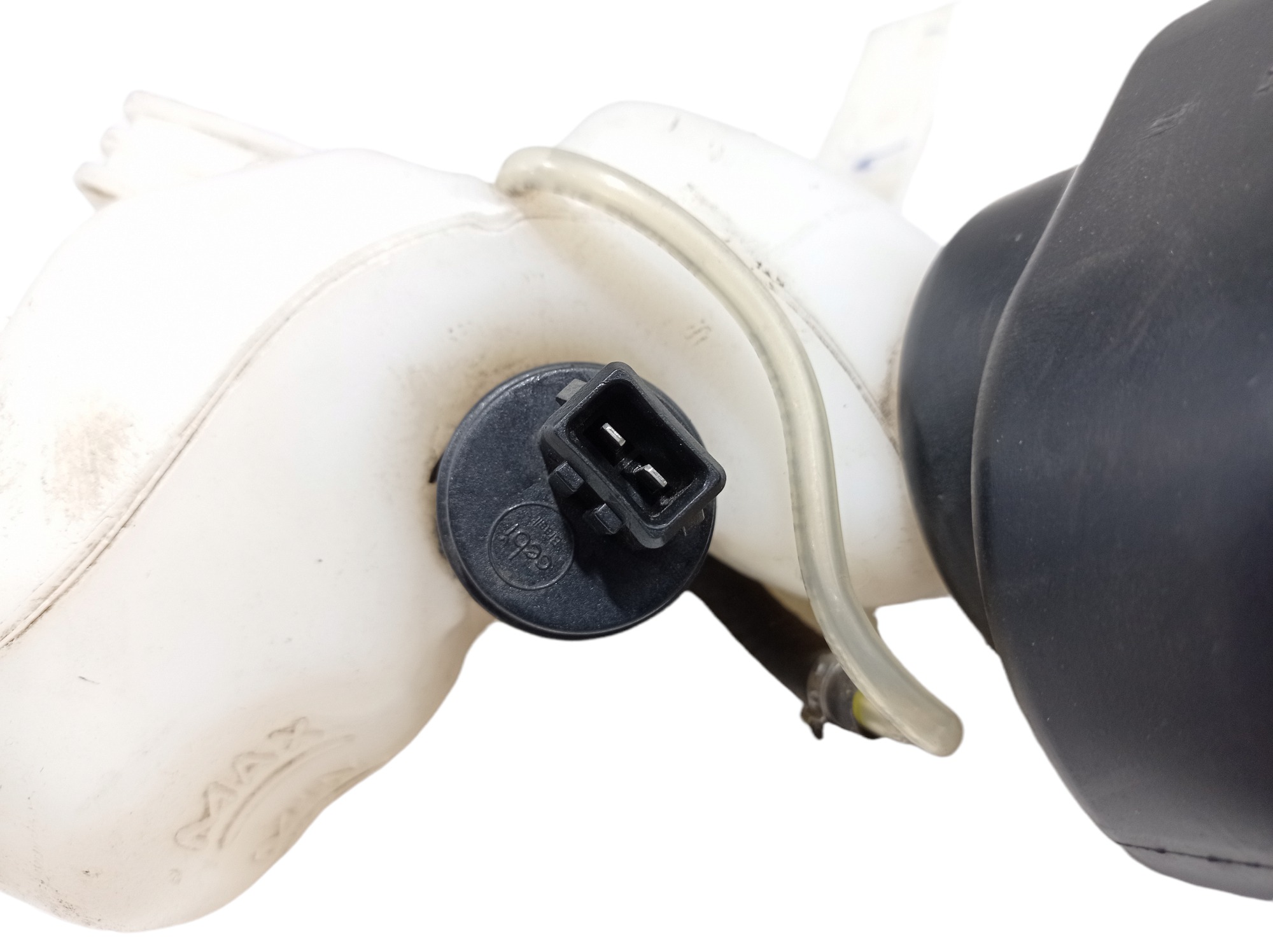 Reservatorio Partida Fria Chevrolet Onix Prisma 52051062 3