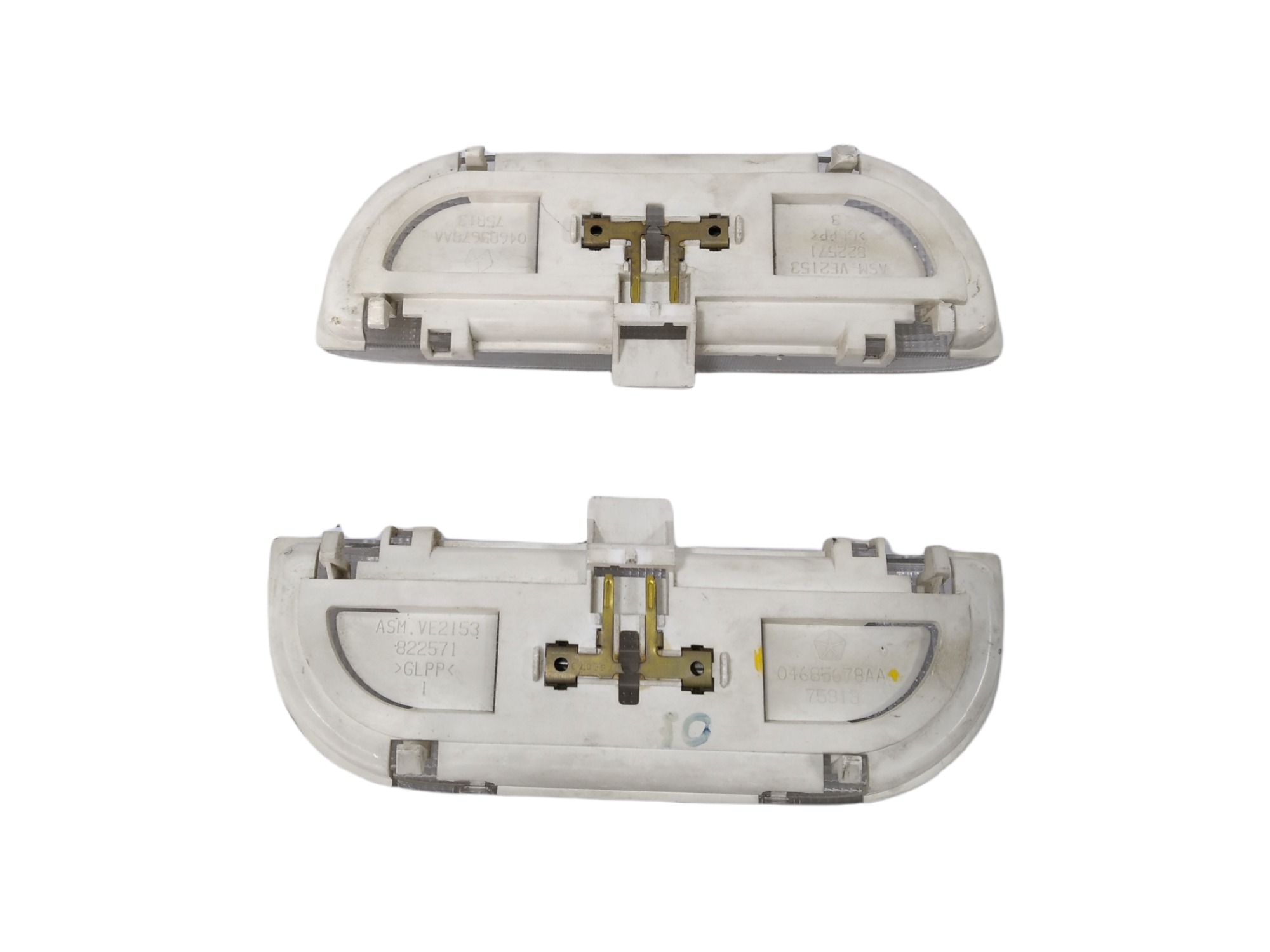 Luz Cortesia Tampa Traseira Chrysler Grand Caravan 2005 V368 1