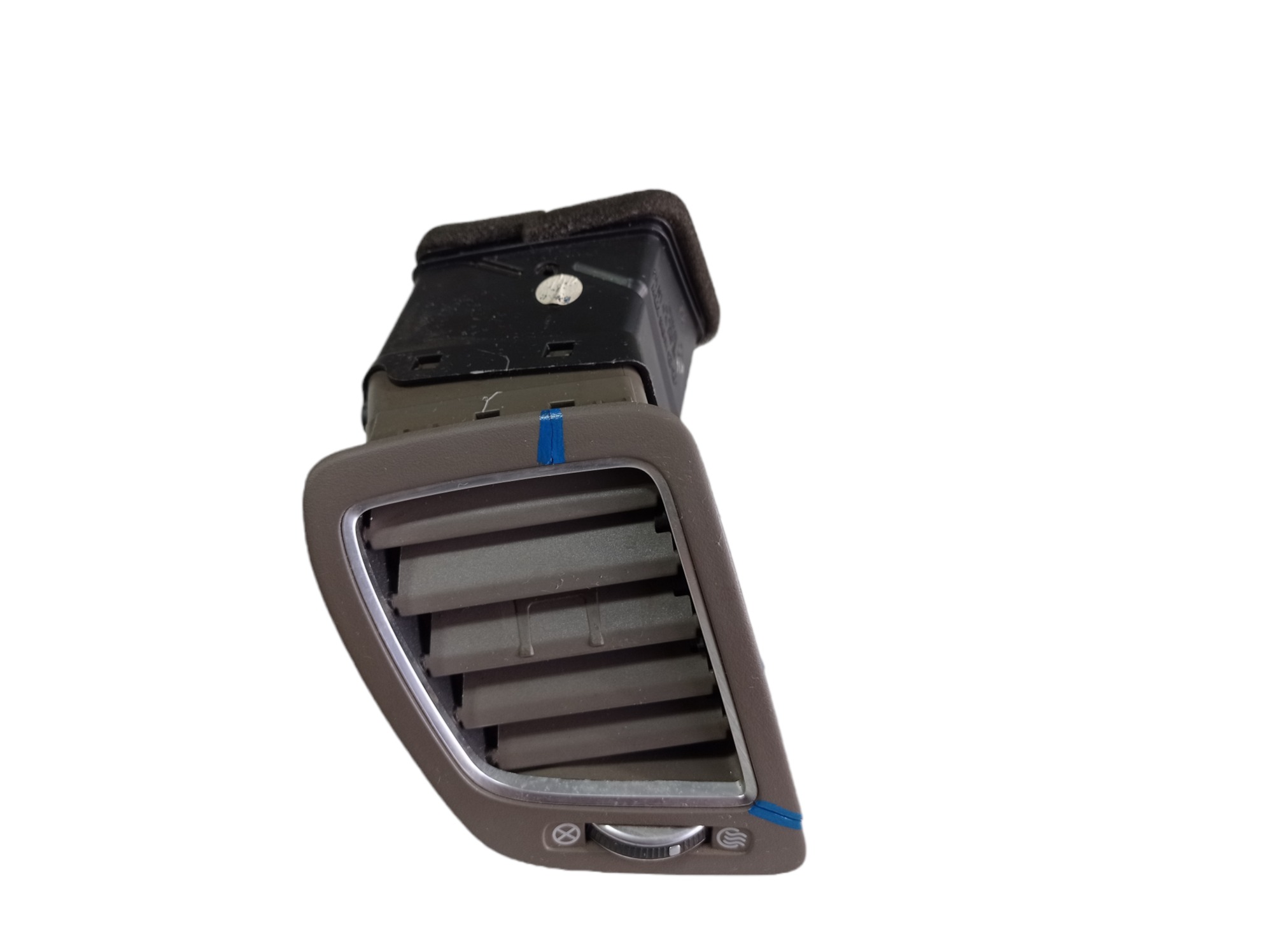 Difusor De Ar Esquerdo Painel Kia Cadenza 2011 A 2013 V547 8