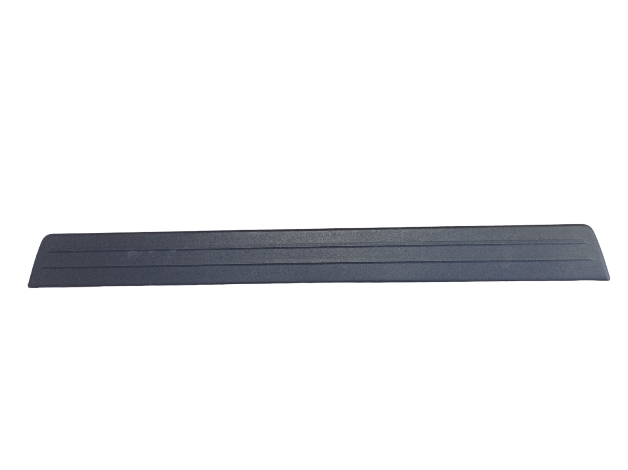 Soleira Externa Dianteira Direita Nissan Altima 2014 V564 Preto 1