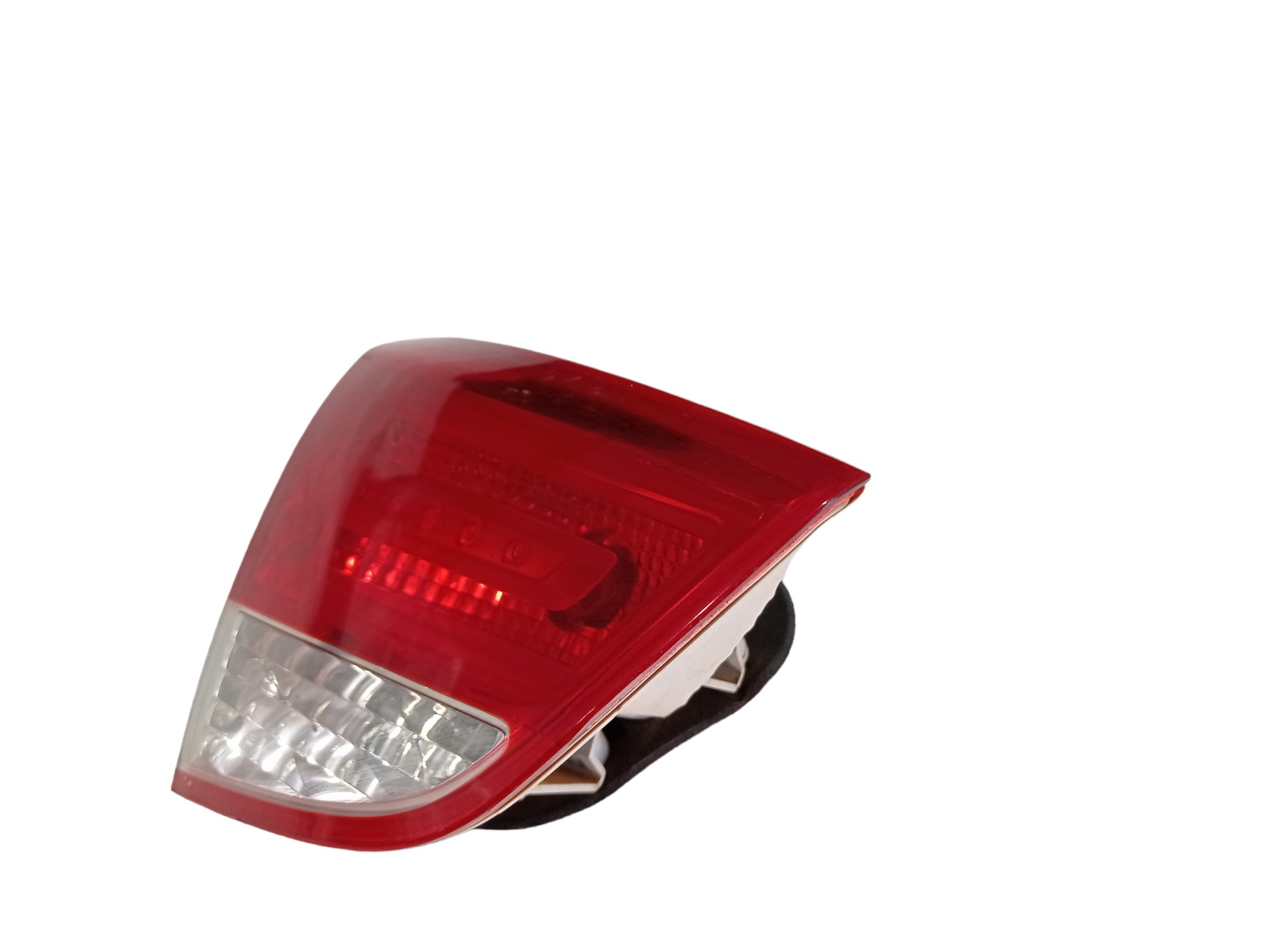 Lanterna Esquerda Tampa Traseira Hyundai Ix35 2019 V556 2