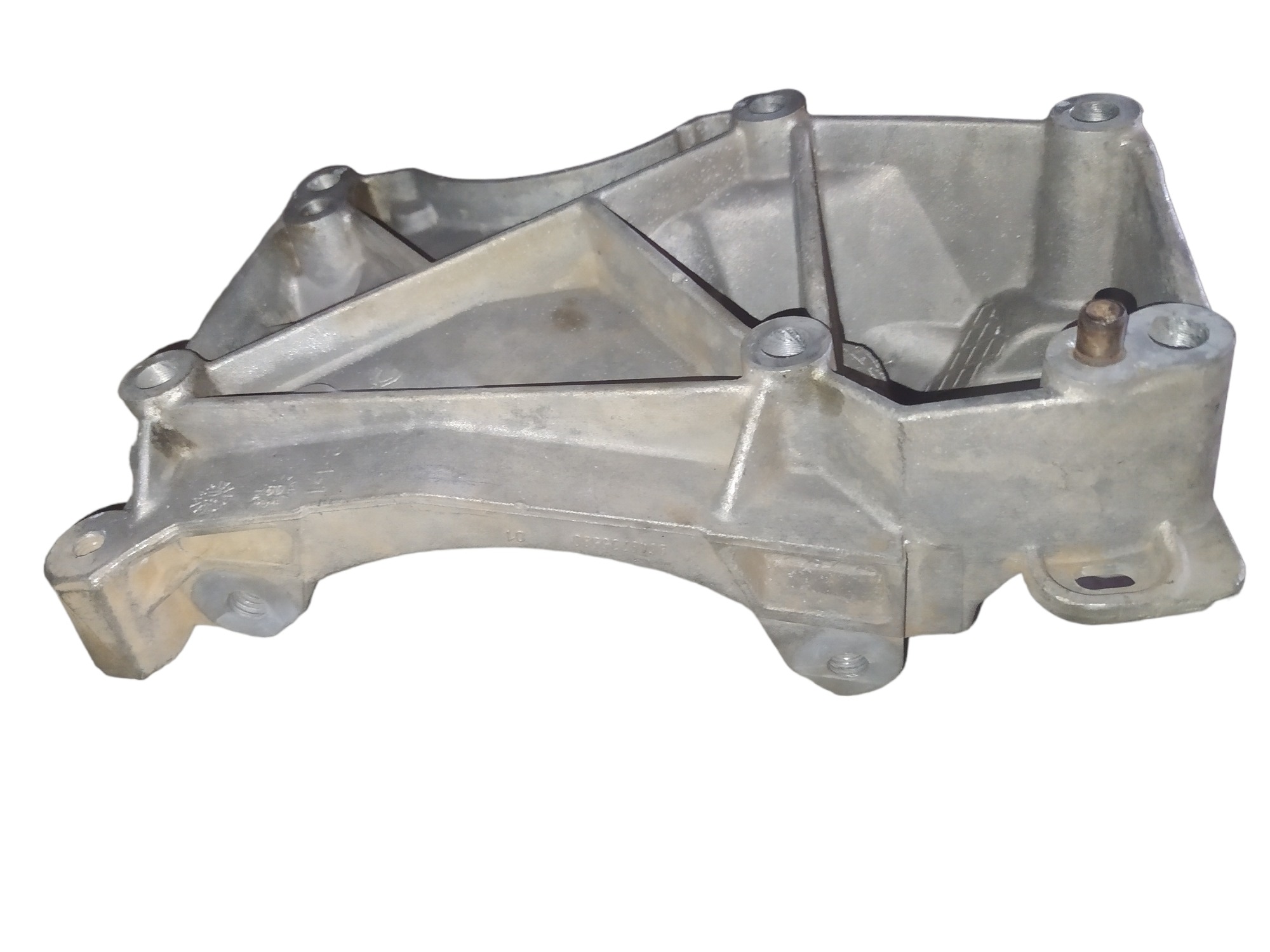 Suporte Do Alternador Peugeot 307 Citroen C4