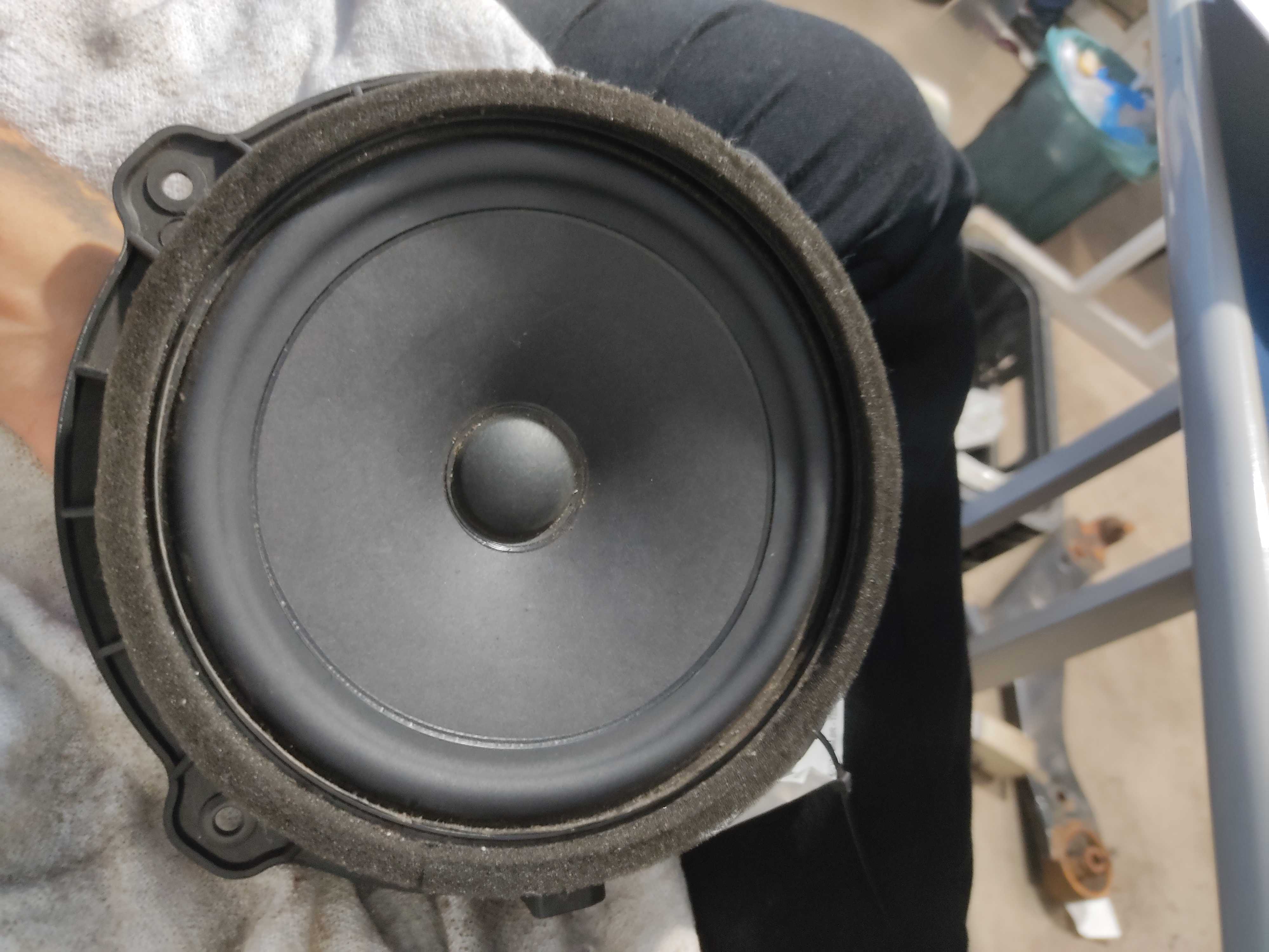 Alto Falante Da Porta Hyundai Ix35 2012 Original 963302s000