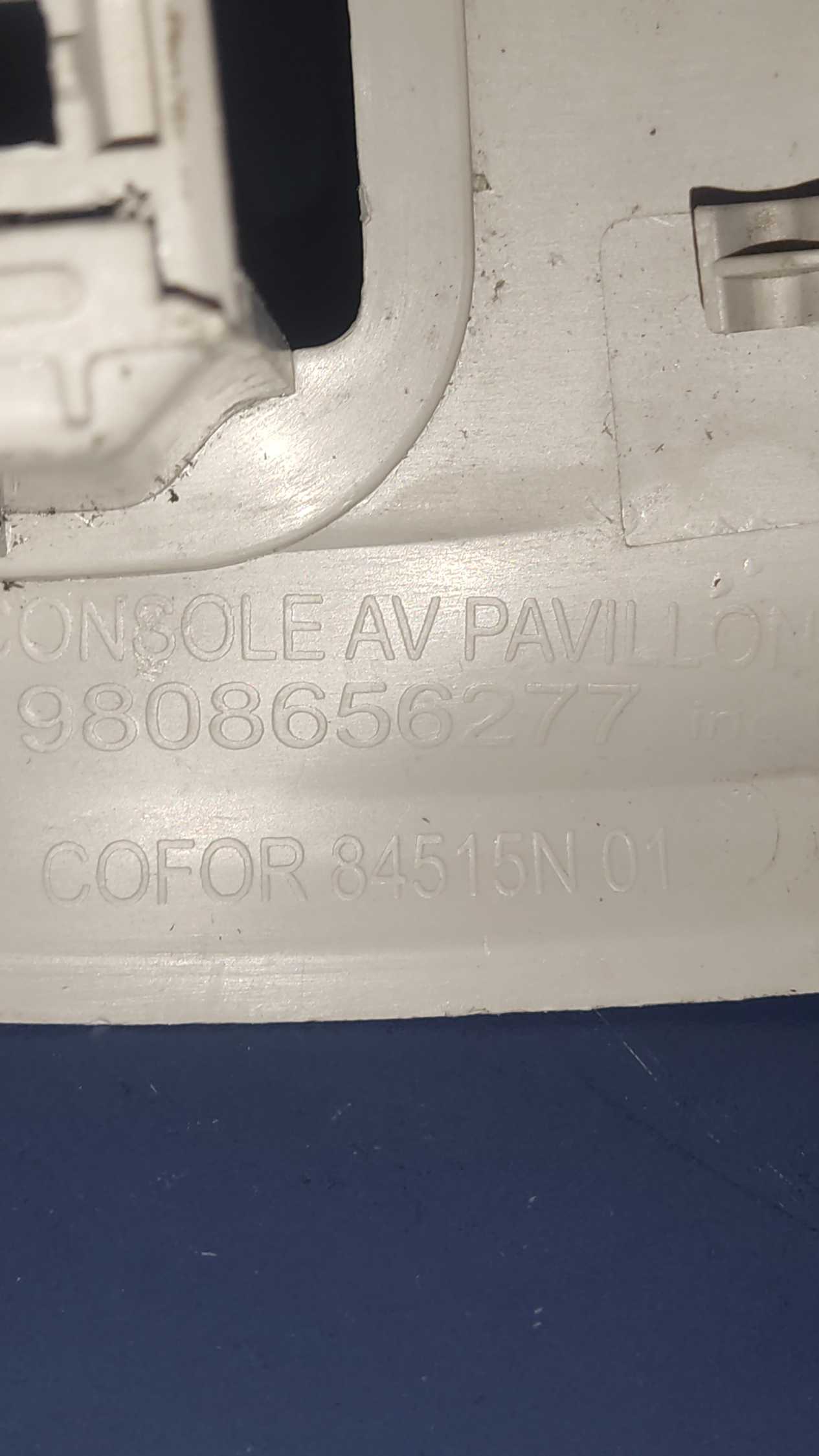 Moldura Luz Cortesia Teto Peugeot Expert Jumpy 2018 A 2021