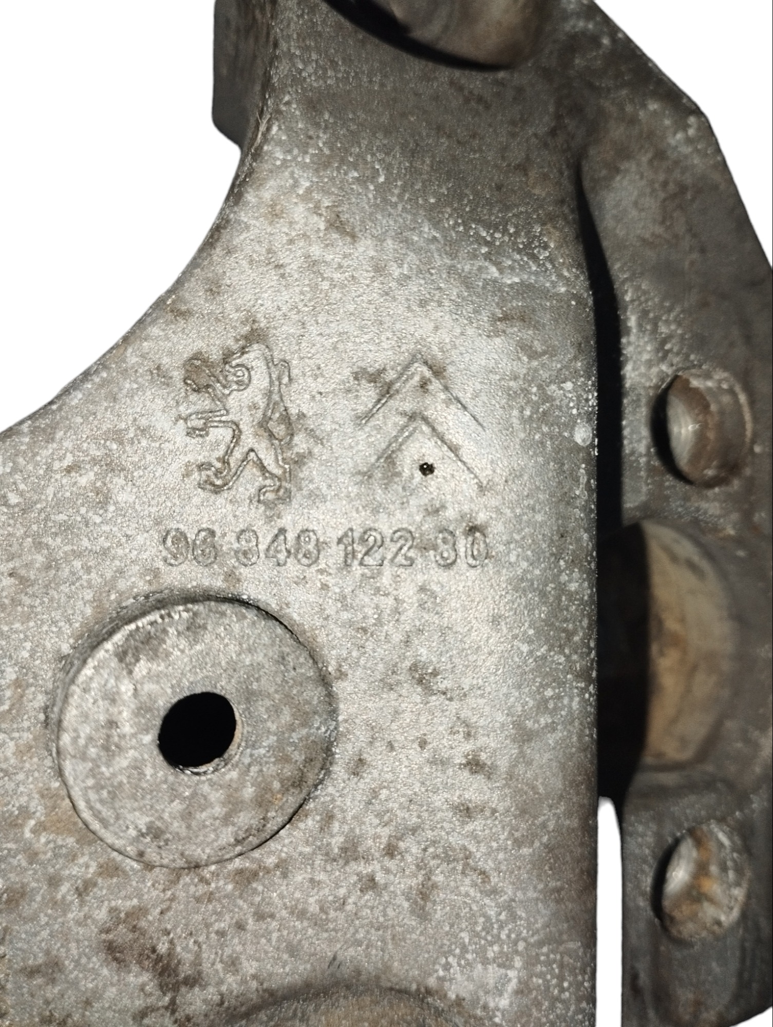 Suporte Superior Coxim Câmbio Peugeot 2008 2015 9684812280