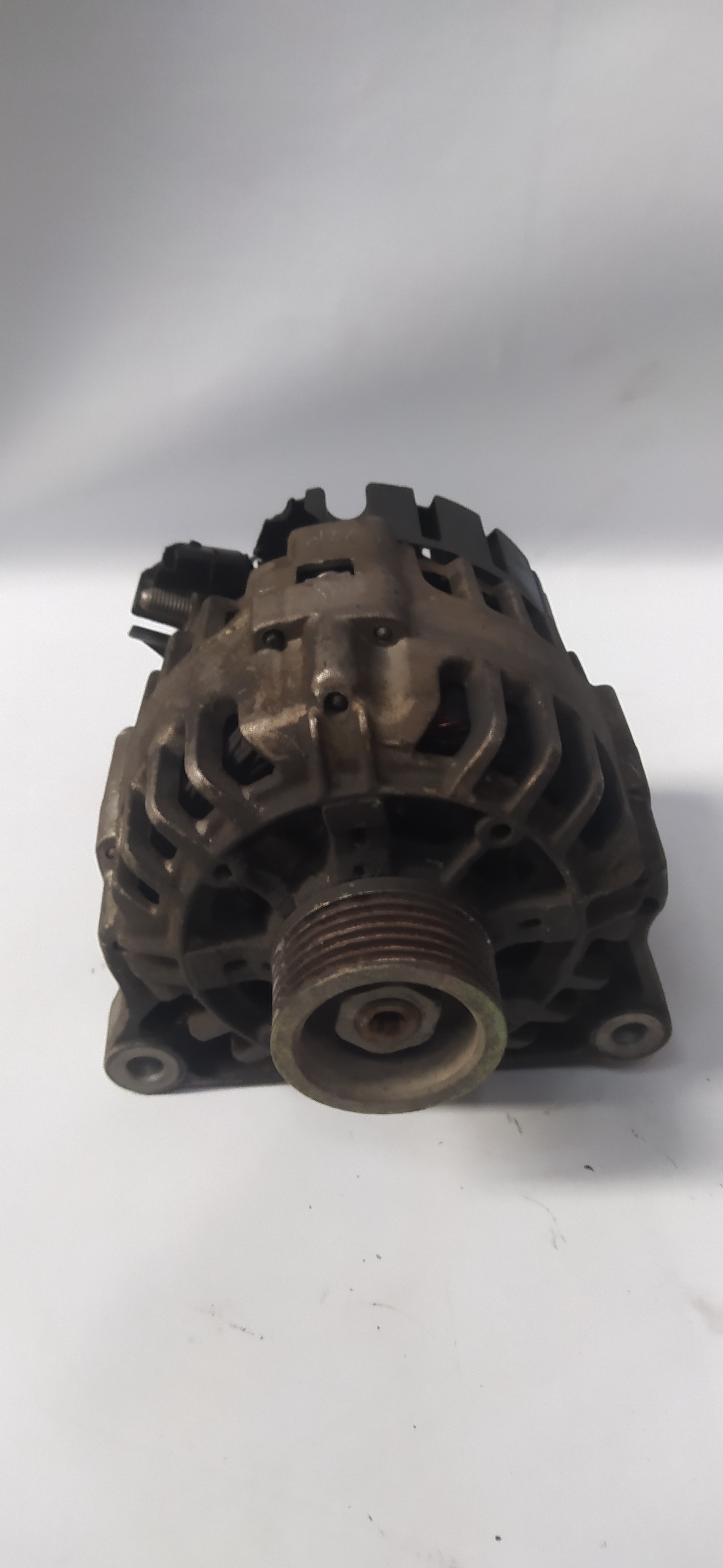 Alternador Peugeot 206, 207, 208, 308 5