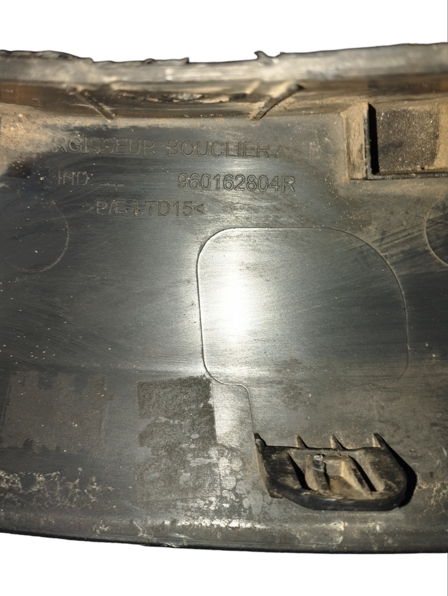 Alargador Moldura Paralama Dianteiro Direito Renault Sandero 3