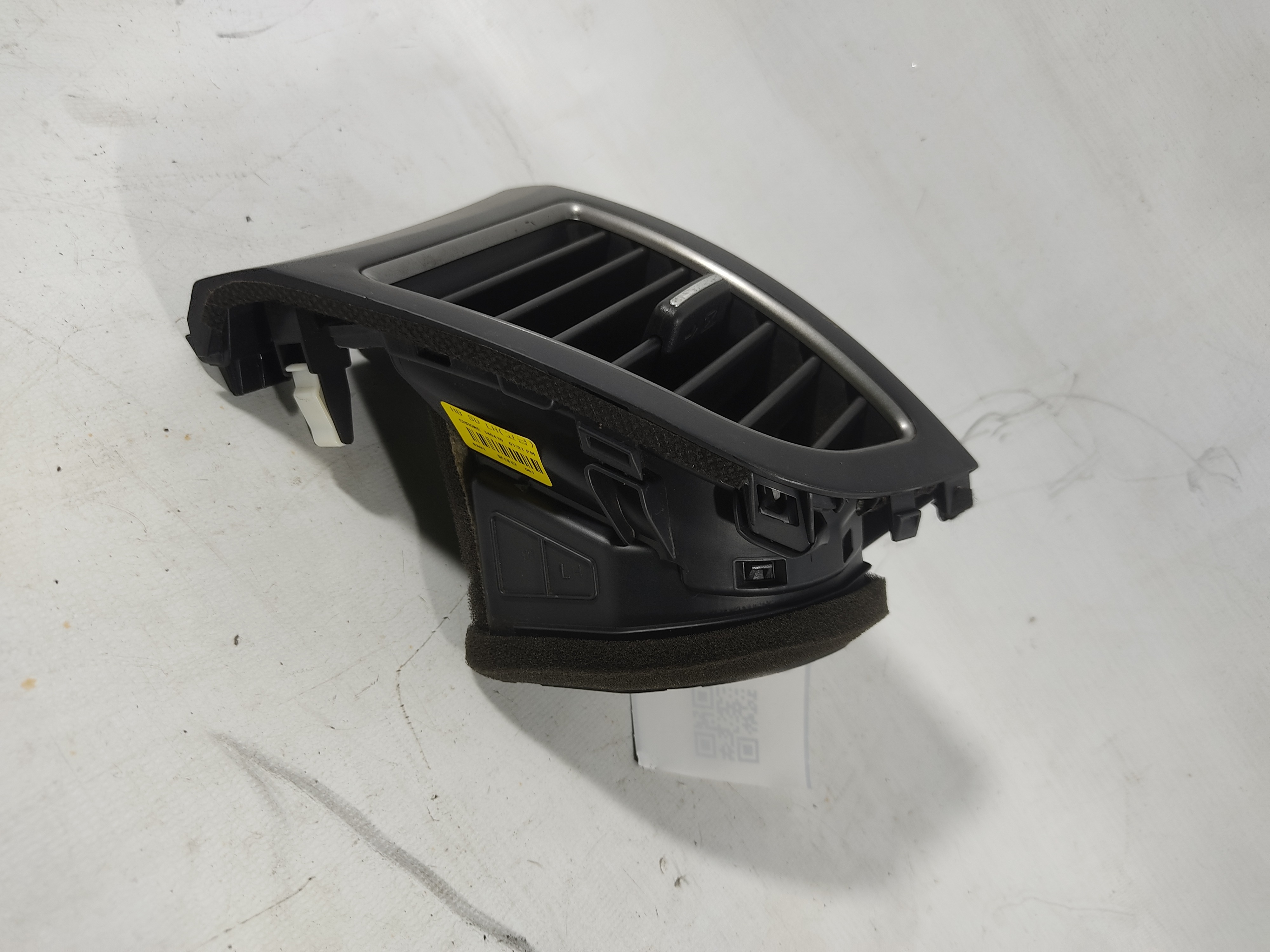 Difusor De Ar Hyundai  Hb20 Lado Esquerdo 974801s000