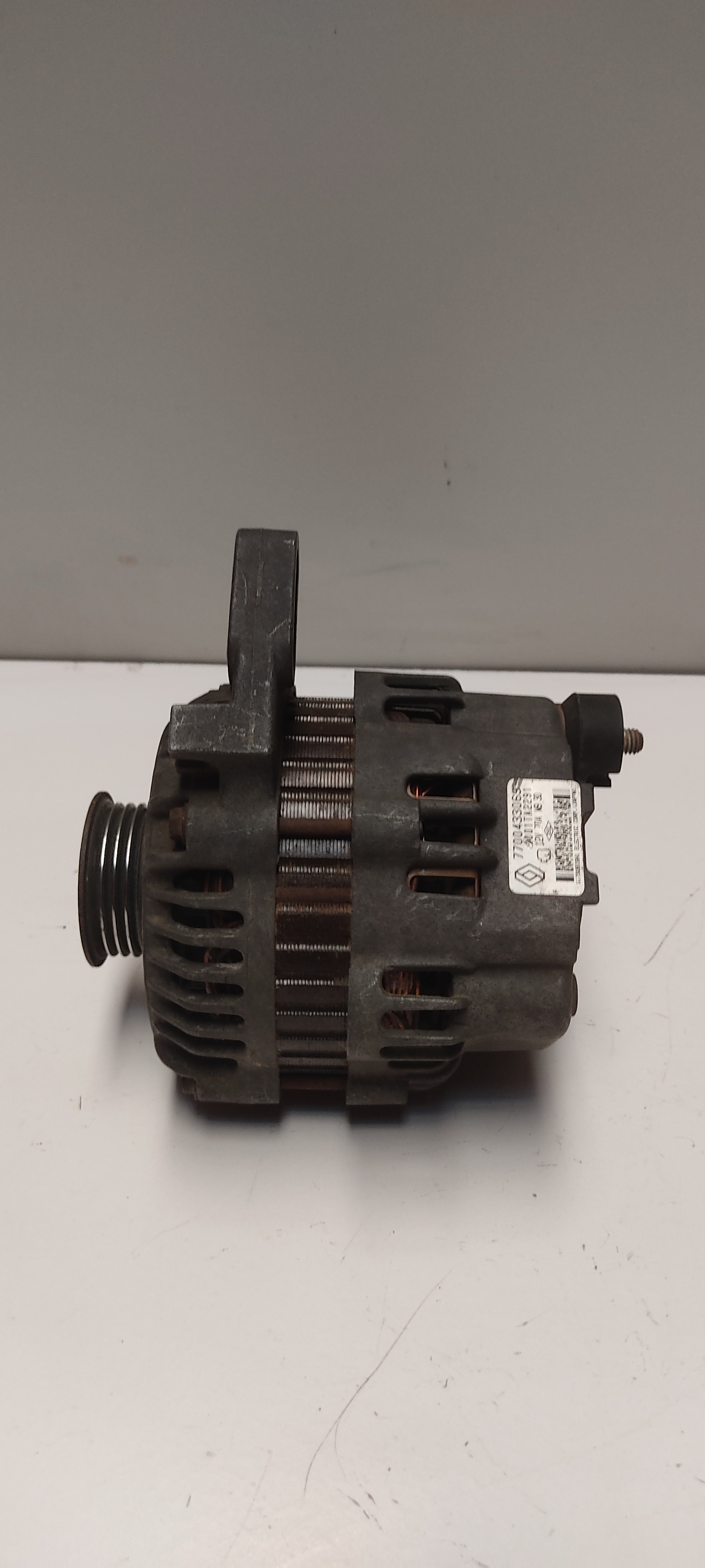 Alternador Renault Clio  1.0 8v 7700433069 3