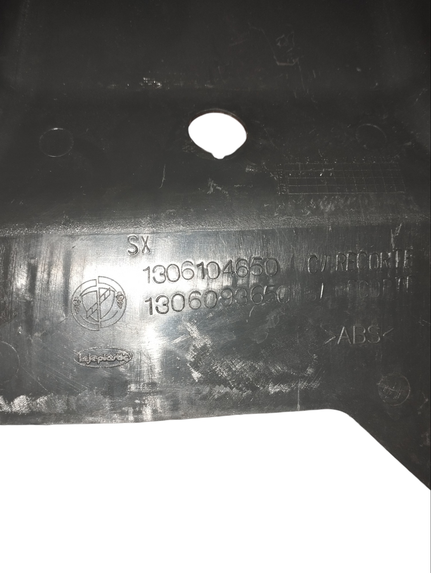 Acabamento  Dianteira Esquerda Fiat Ducato 2006 A 2012 5