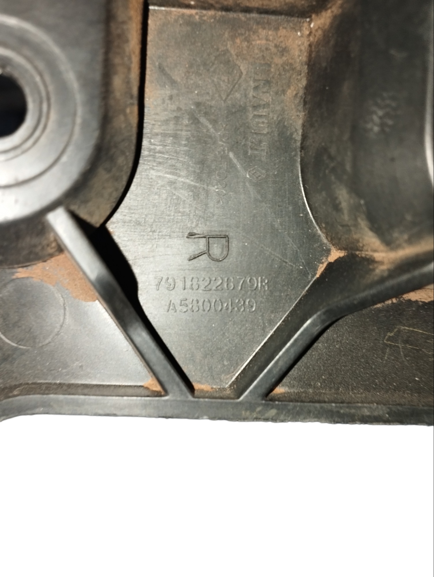 Guia Suporte Parachoque Traseiro Direito Fluence 2011 A 2018 3