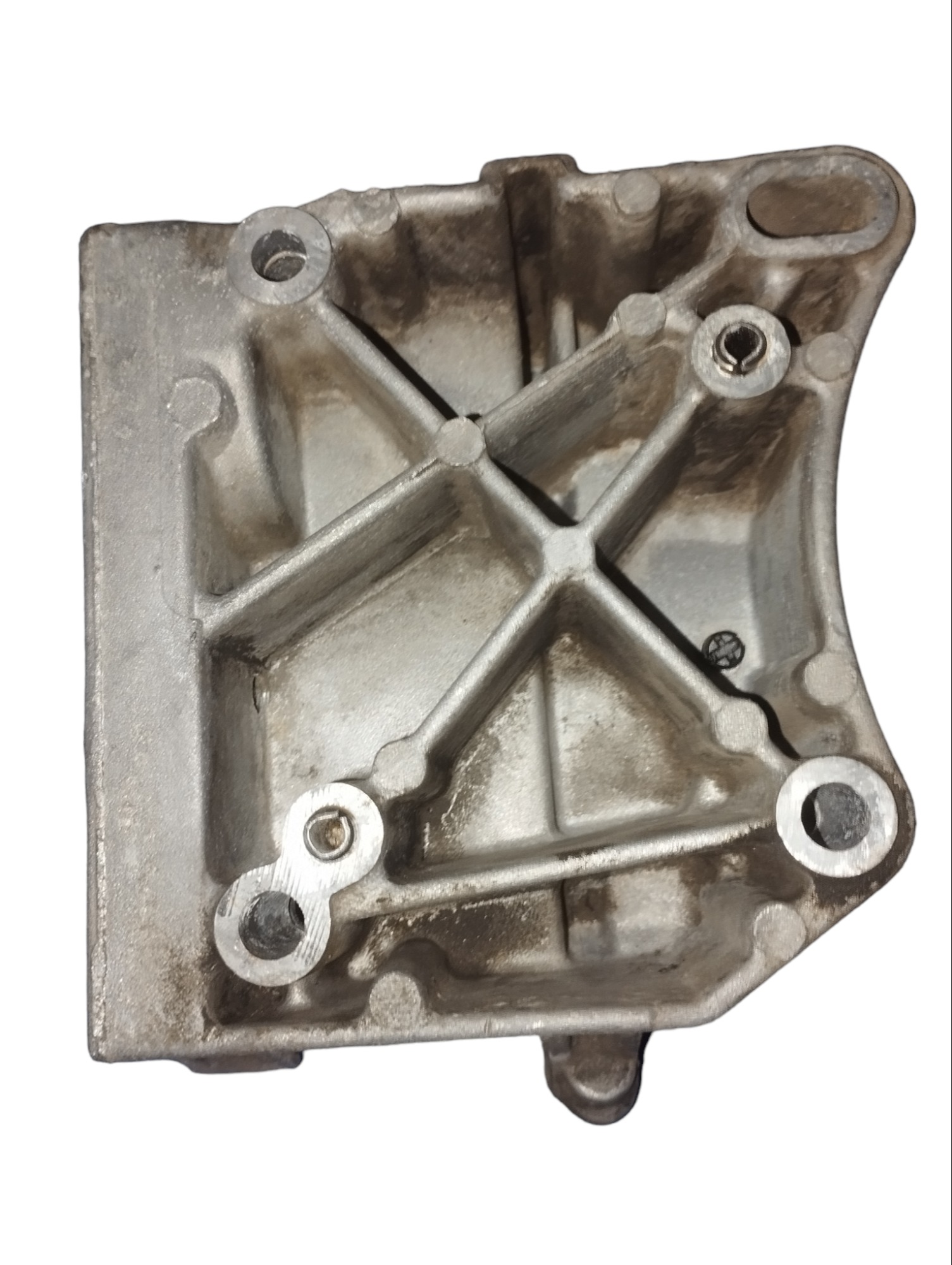 Suporte Do Alternador Citroen C3 Peugeot 206 1.4 9637349380