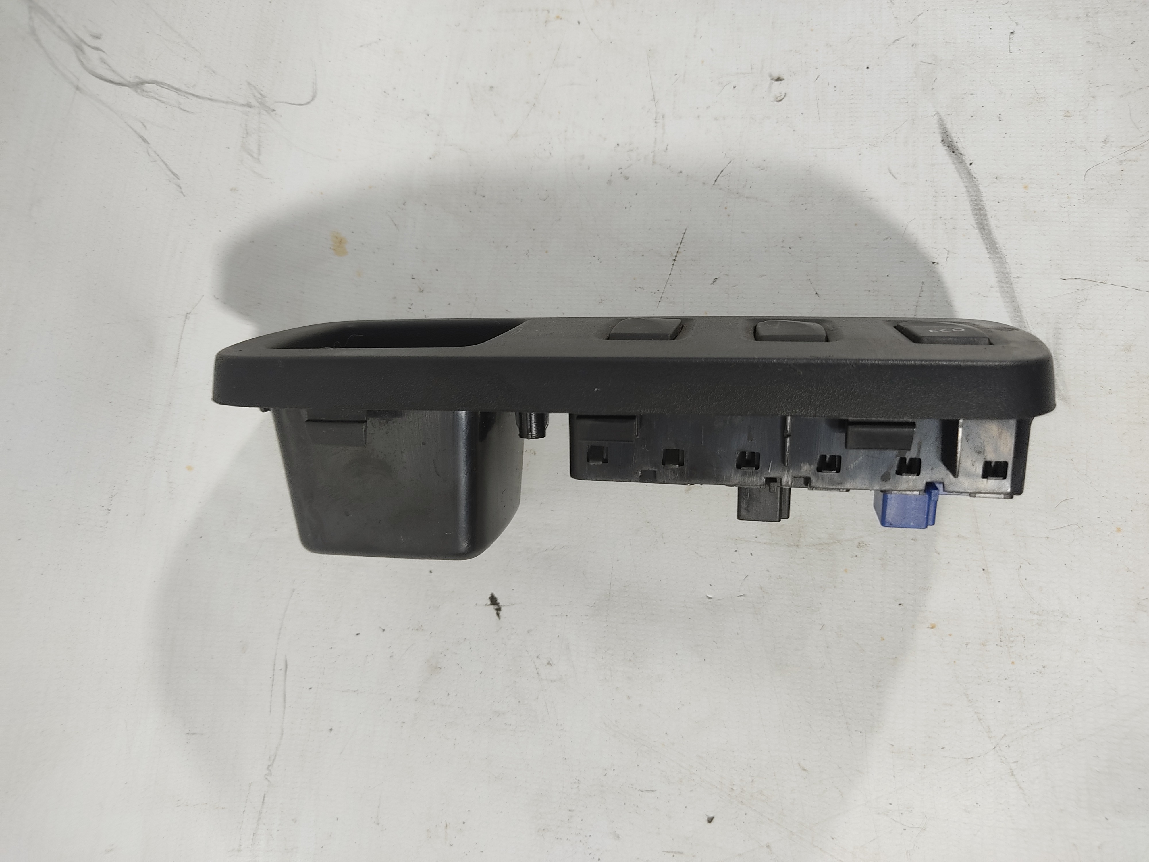 Moldura Botão Trava Porta Eco Renault Duster 251638577r 4