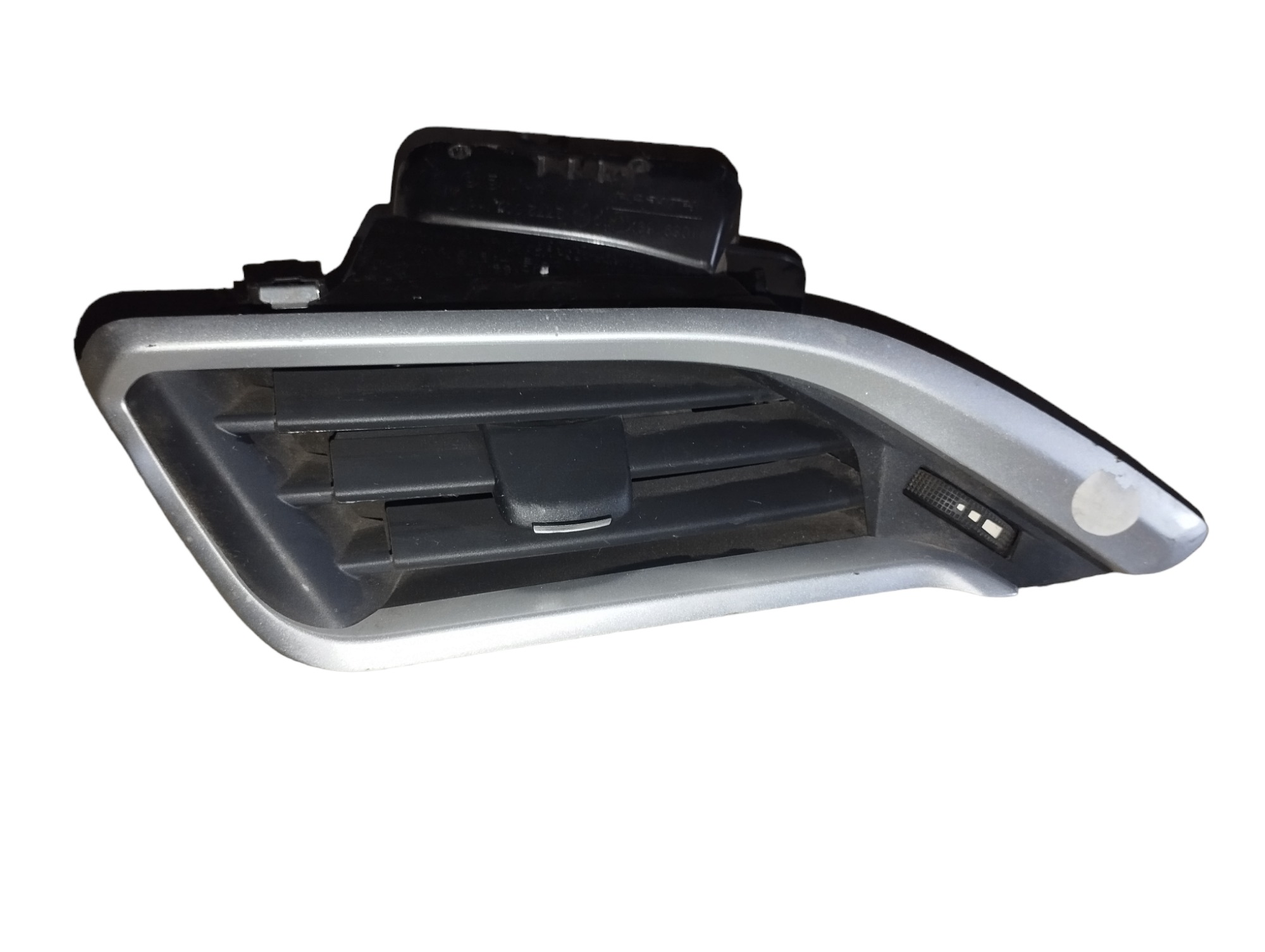 Difusor Saida Ar Lado Esquerdo Peugeot 208 2008 2012 A 2017