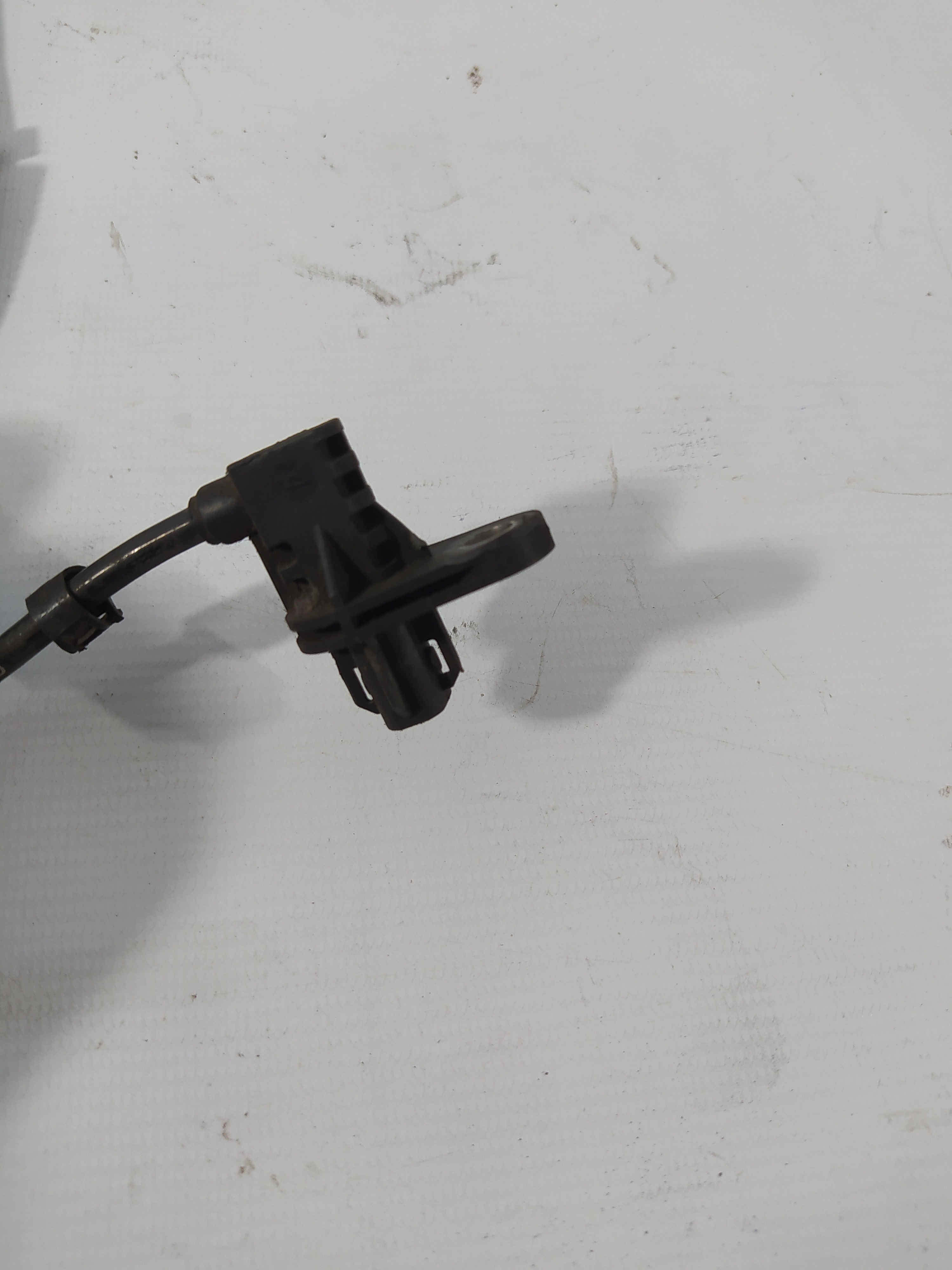 Sensor De Abs Dianteiro Esquerdo Hyundai I30 Perua