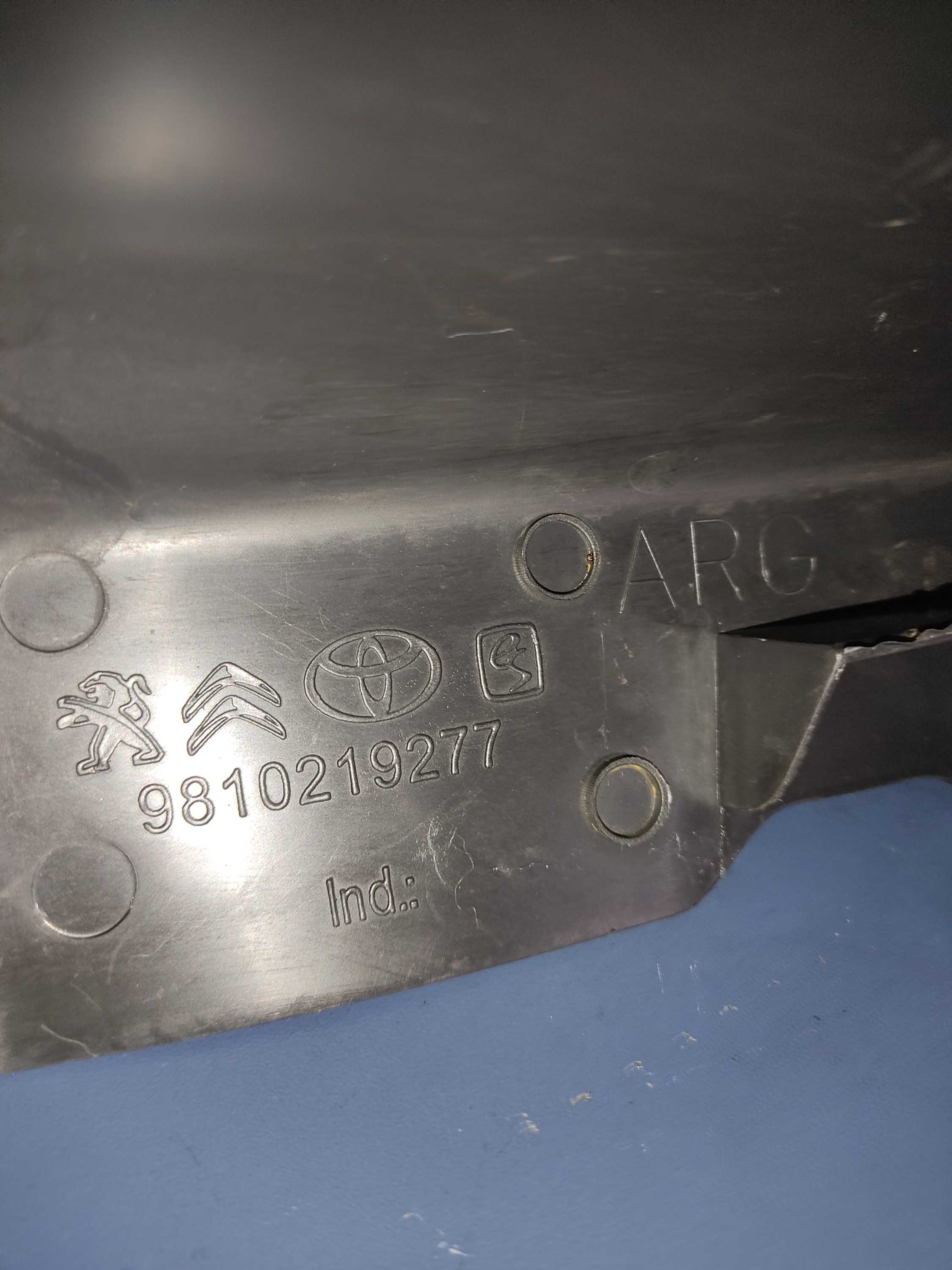 Suporte Porta Fios Peugeot Expert 2020 9810219277