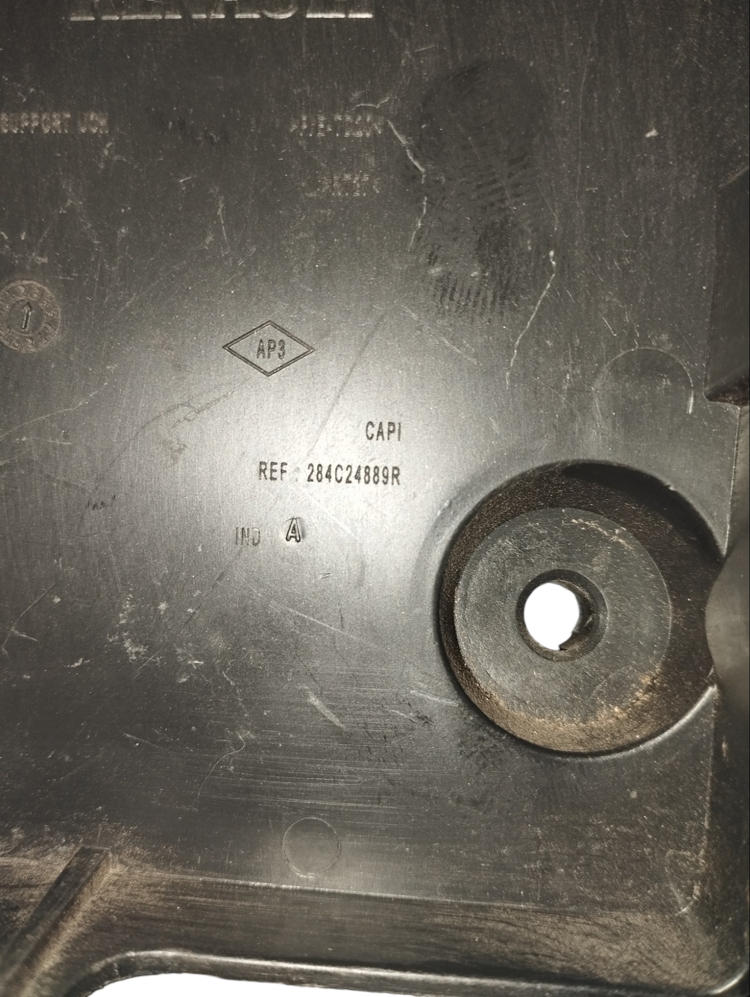 Acabamento Caixa De Fusível Renault Logan 2014 A 2019 3