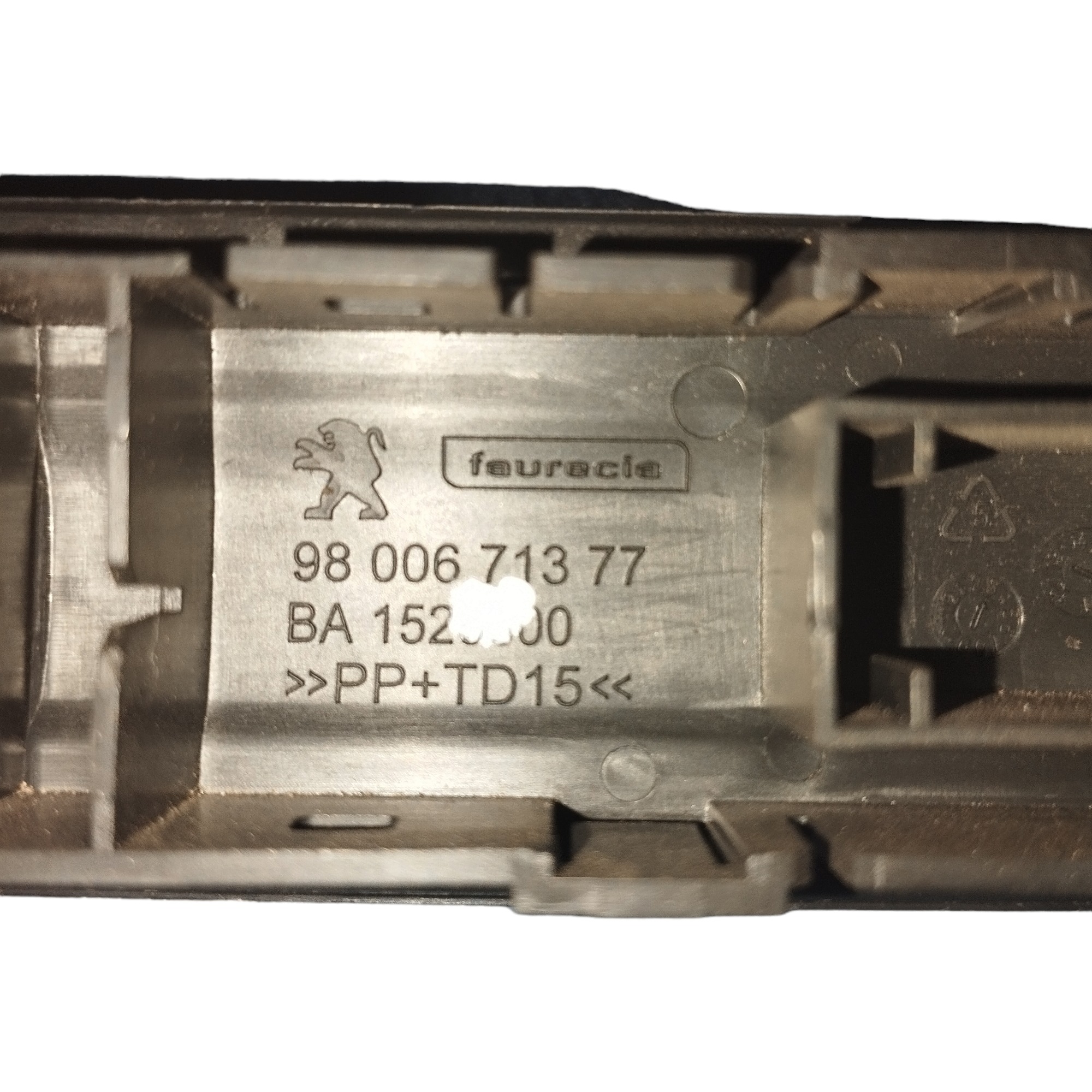 Botão Estacionamento Off Peugeot 208 2013 A 2018 3