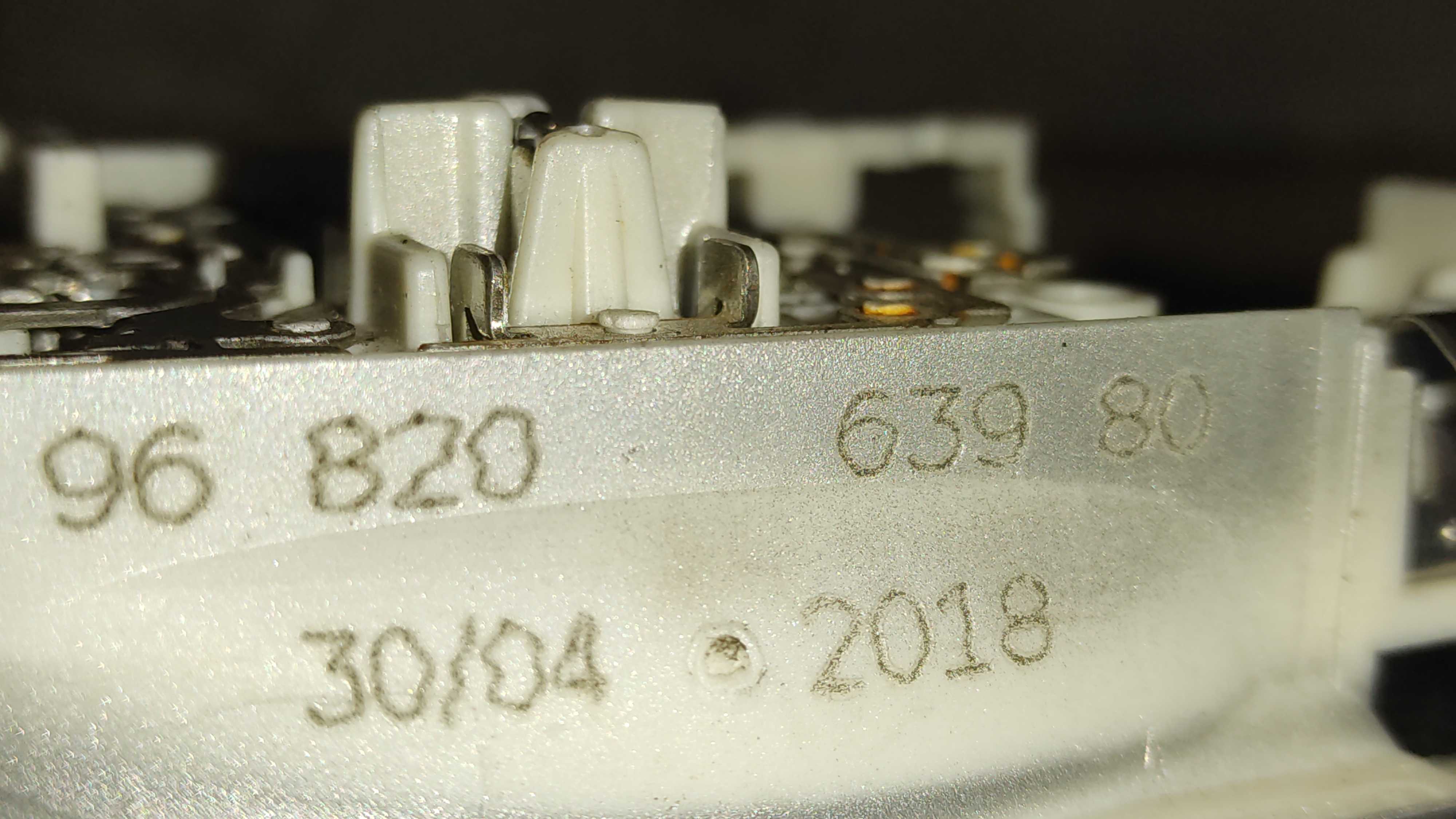 Luz De Teto Traseira Peugeot Expert 2018308 3008 2011 A 13 1