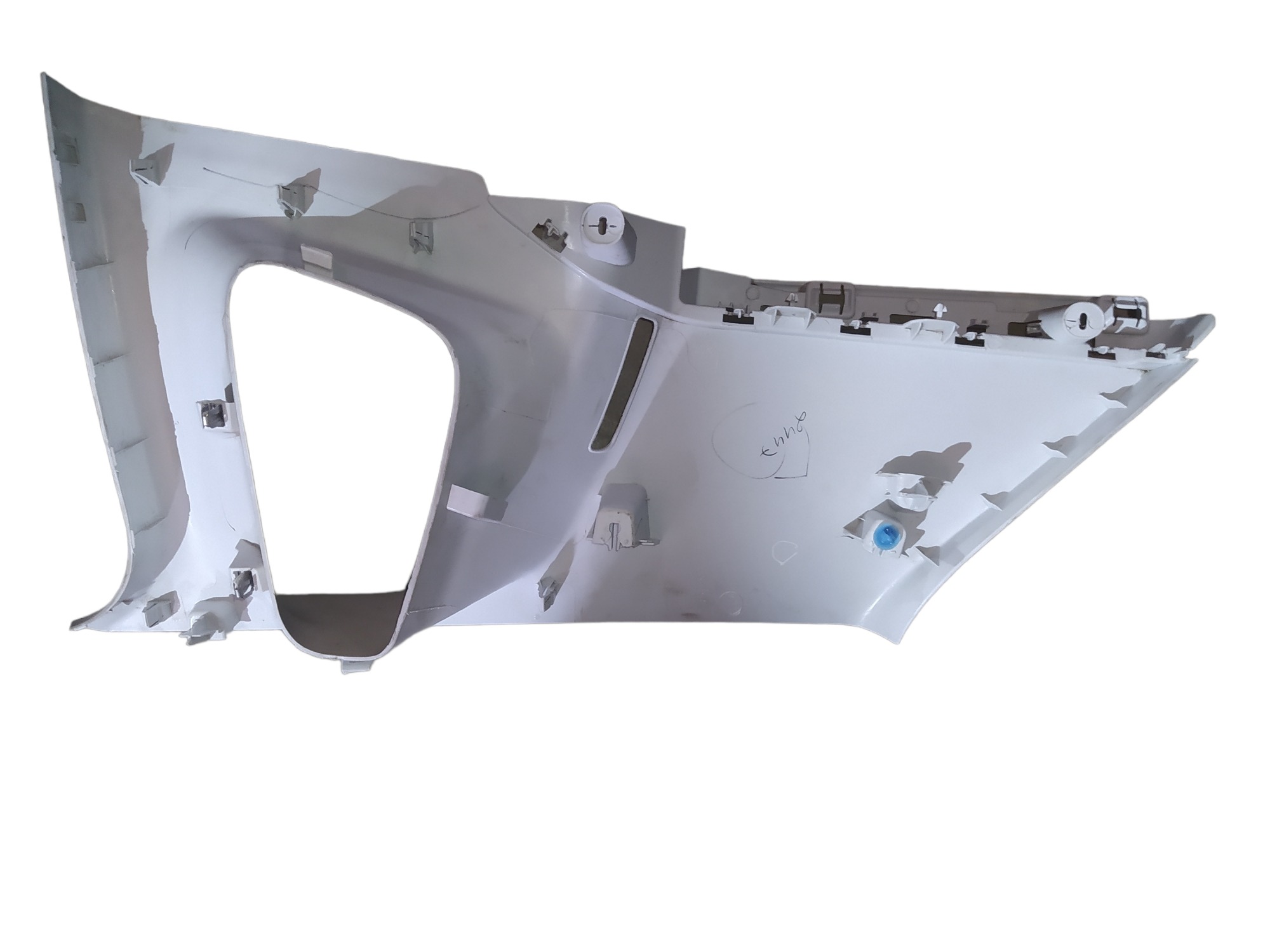 Acabamento Traseiro Lado  Direito  Porta Malas Peugeot  2008 6